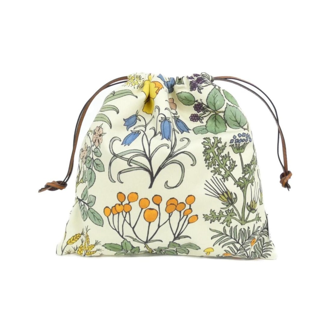 Loewe C822057X10 Handbag Pouch: --- Catalog ---Category: SizeSize (HxWxD): 29cm x 30cm x 1cm / 11.41'' x 11.81'' x 0.39''Category: DesignType: Handbag, PouchColor: WhiteGender: Women,MenMaterial: Canvas Category: GeneralMPN:
