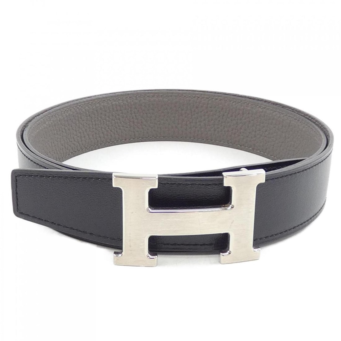 Hermes HERMES H 32mm reversible belt: --- Catalog ---Category: SizeLength: 87cm - 92cm / 34.25'' - 36.22''Category: DesignType: Standard beltColor: Black, GrayGender: MenCategory: GeneralBrand: Hermes--- Item List ---Section: ConditionRan