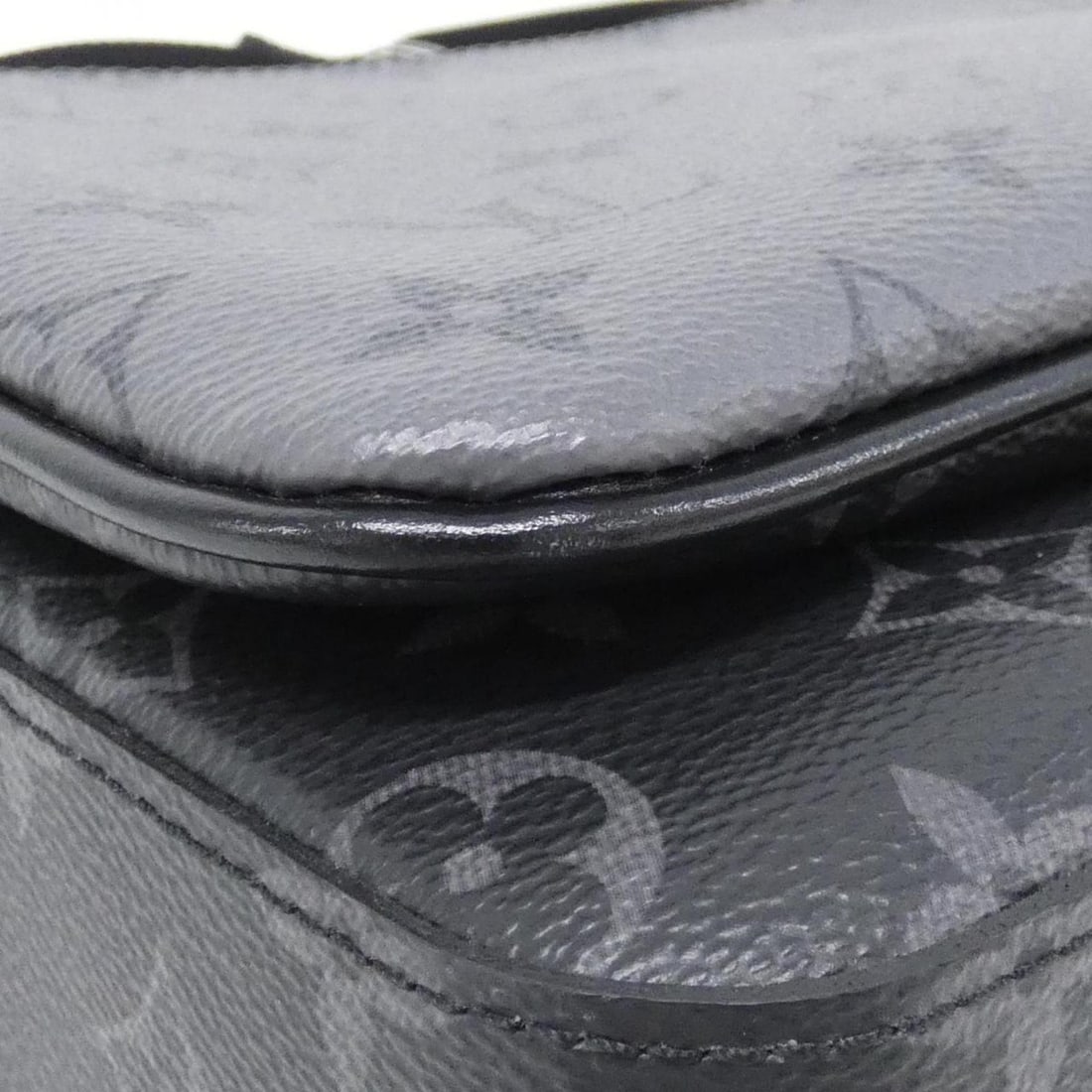 Louis Vuitton Monogram Eclipse Reverse Trio Messenger Shoulder Bag M69443 - 3