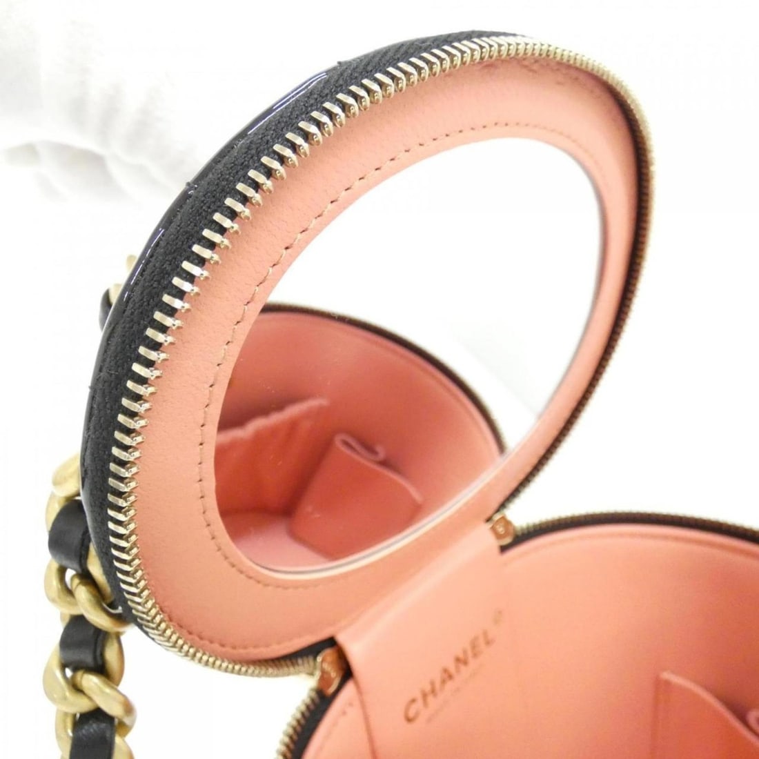 Chanel handbags - 10