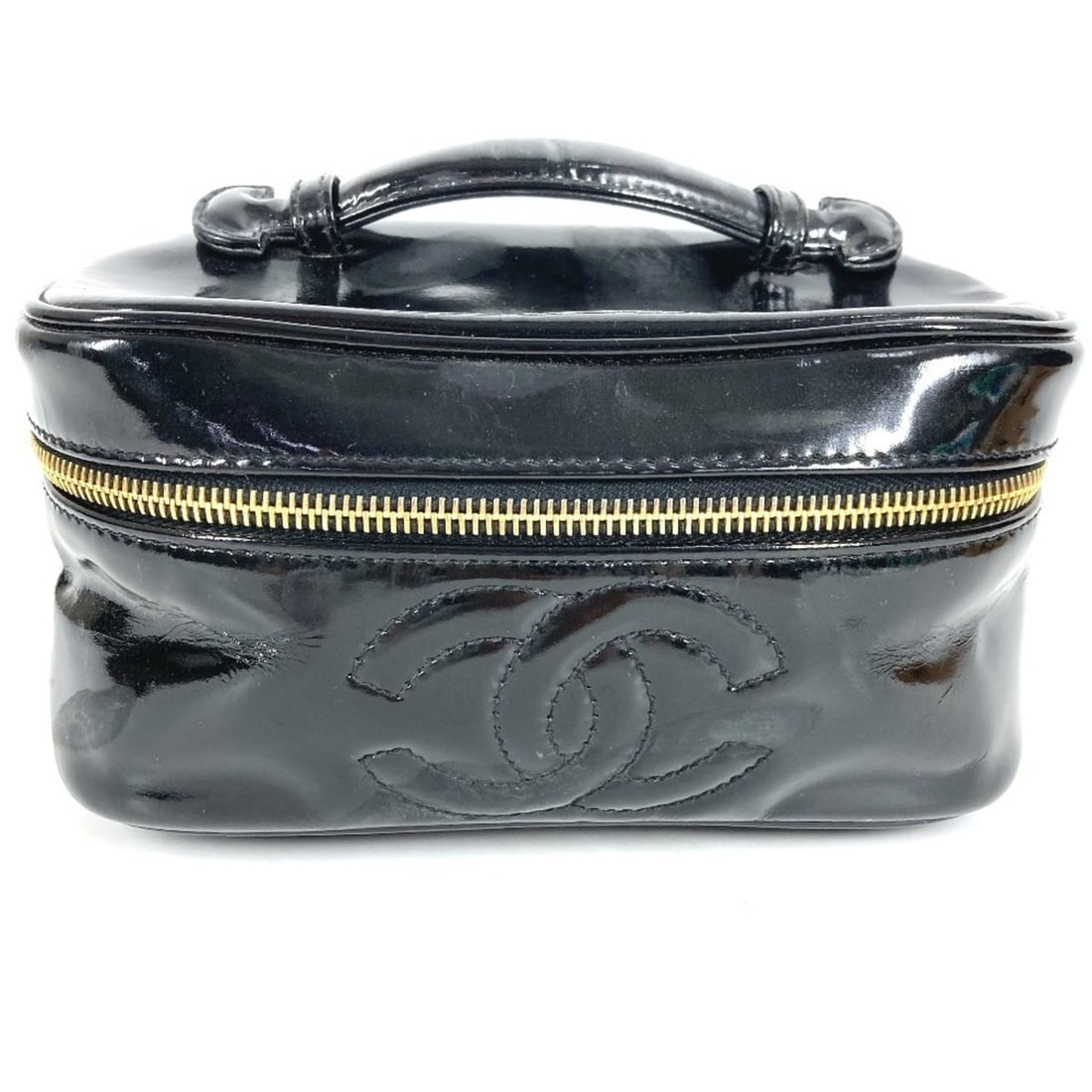 CHANEL Monogram Vanity Bag CC Coco Mark Logo Handbag Enamel Women's Black: --- Catalog ---Category: SizeSize (HxWxD): 9cm x 19cm x 12.5cm / 3.54'' x 7.48'' x 4.92''Category: DesignType: Handbag, Vanity bagColor: BlackGender: WomenCategory: GeneralBrand: Chanel--- Item List -