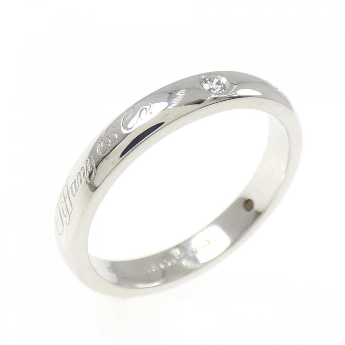 Tiffany Notes Lucida Ring: --- Catalog ---Category: SizeJP Size: 6.5US Size: 3.5Category: DesignType: Band ringStone: DiamondGender: WomenMaterial: Platinum 950Category: GeneralBrand: Tiffany--- Item List ---Section: ConditionR