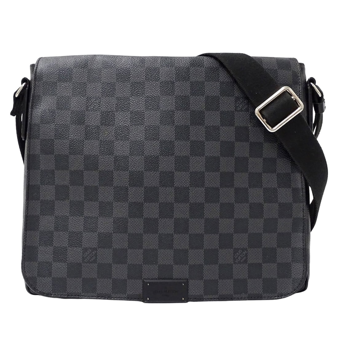 Louis Vuitton Damier Graphite Men's District MM Shoulder Bag N41272 in Black: --- Catalog ---Category: SizeSize (HxWxD): 27cm x 31cm x 7cm / 10.62'' x 12.2'' x 2.75''Category: DesignType: Shoulder bagColor: Damier GraphiteGender: MenMaterial: Damier Graphite Category: GeneralMP