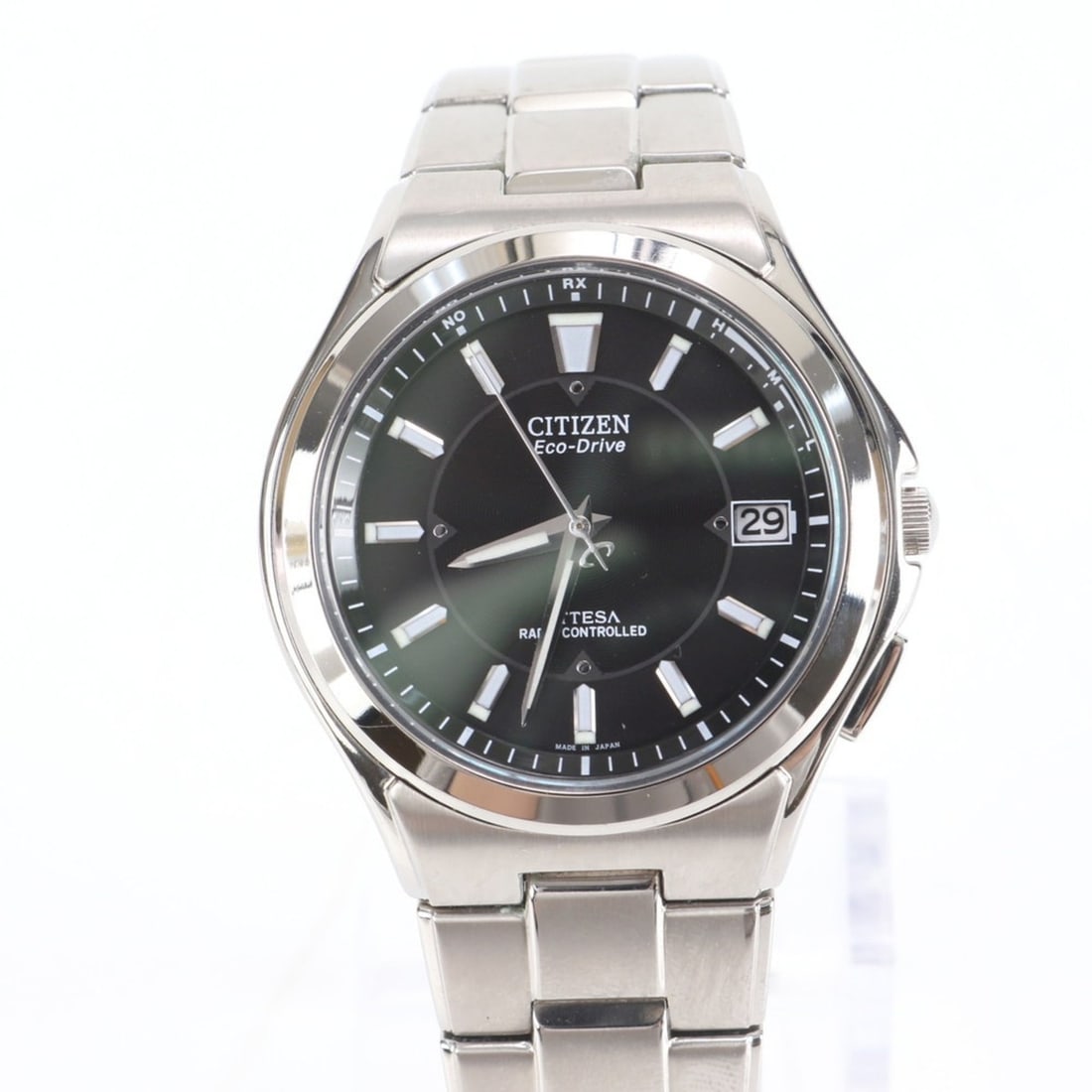 Citizen Anessa Eco-Drive Date Watch H110 T011331 Silver Men's: --- Catalog ---Category: SizeWrist Size: 18cm / 7.08''Case Diameter: 39mm / 1.54''Category: DesignType: WristwatchGender: MenColor (Dial): BlackCategory: GeneralMPN: H110 T011331Brand: CitizenCountry