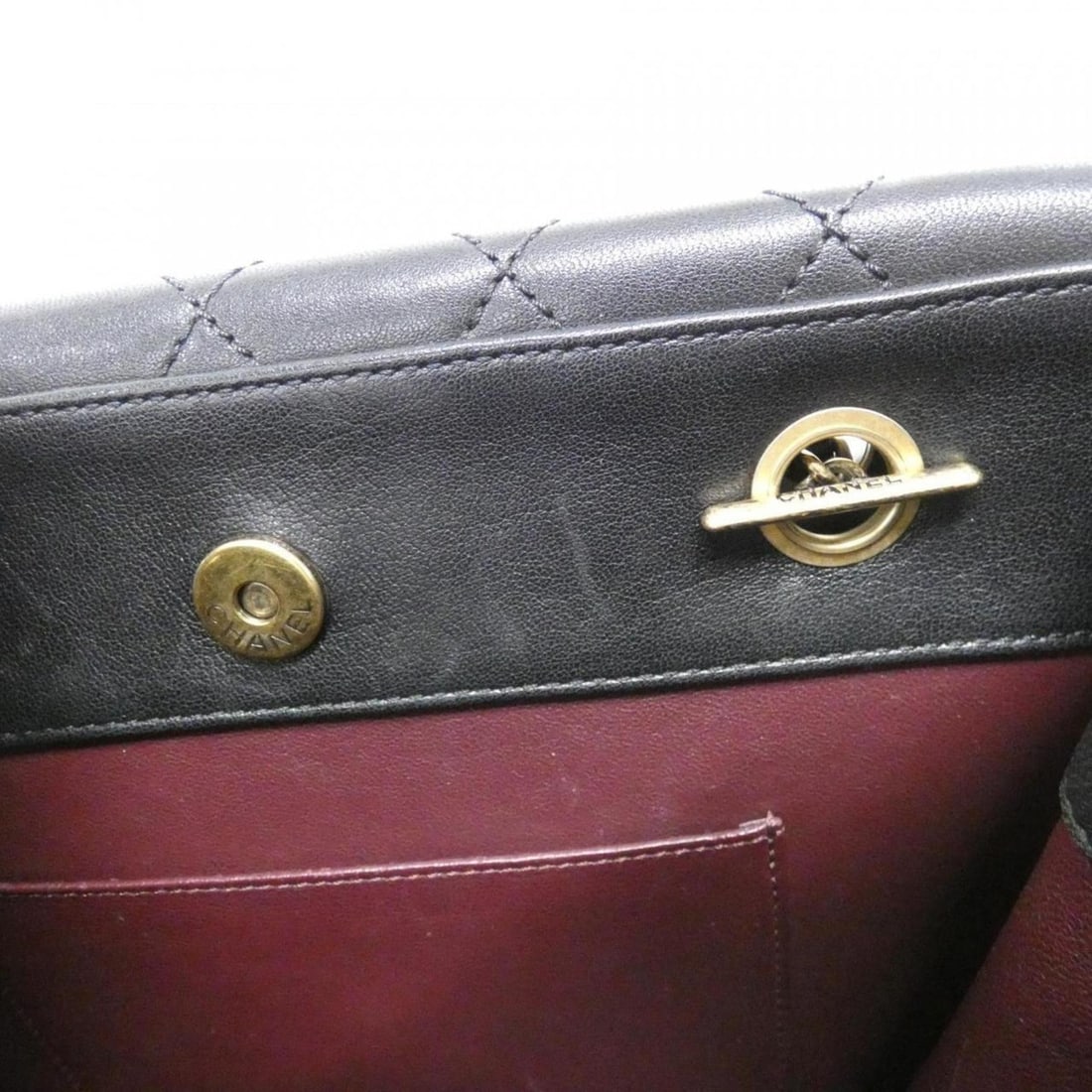 Chanel shoulder bag - 8