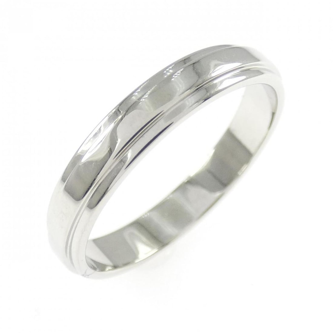 Cartier D'Amour Ring: --- Catalog ---Category: SizeUS Size: 7Brand Size: 54Category: DesignType: Band ringGender: WomenMaterial: Platinum 950Category: GeneralMPN: B4210300Brand: Cartier--- Item List ---Section: ConditionRa