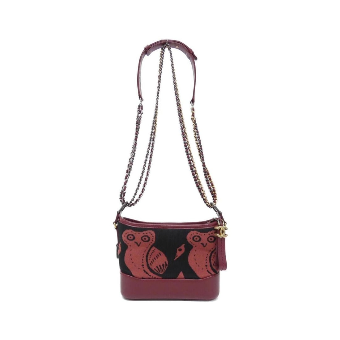 Chanel Gabriel Line 91810 Shoulder Bag: --- Catalog ---Category: SizeSize (HxWxD): 15cm x 21cm x 9cm / 5.9'' x 8.26'' x 3.54''Category: DesignType: Shoulder bagColor: Black, Red colorGender: WomenMaterial: Canvas , Leather Hardware Color: