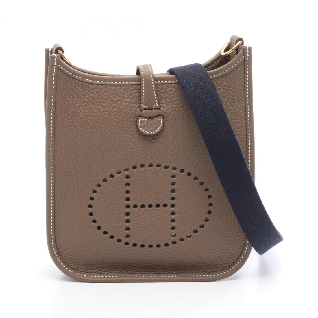 Hermes Hermès Neo Evelyn TPM Shoulder Bag in Taurillon Clemence Leather, Gray, for Women: --- Catalog ---Category: SizeSize (HxWxD): 18cm x 16.5cm x 5.5cm / 7.08'' x 6.49'' x 2.16''Category: DesignType: Shoulder bagColor: Etoupe gray, GrayGender: WomenMaterial: Taurillon clemence leather H