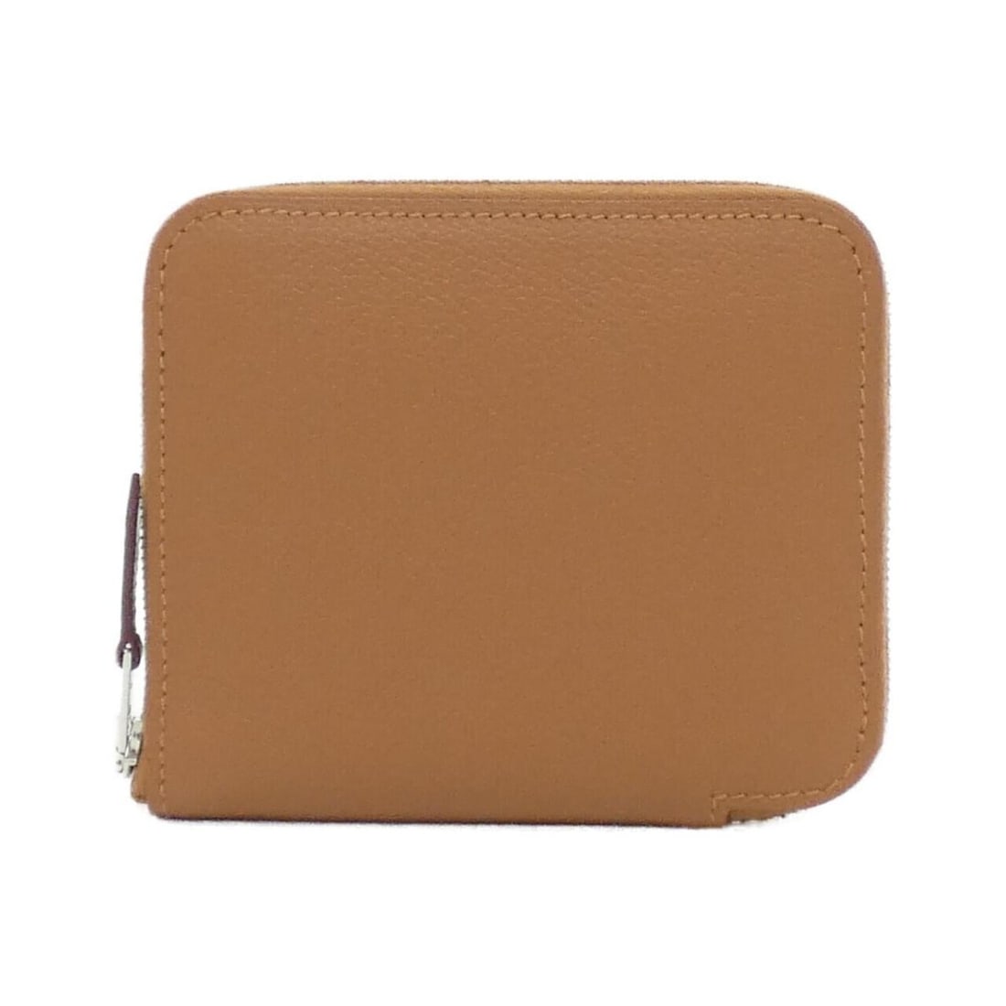 Hermes Hermès DELLA CAVALLERIA Silk in Compact 086408CK Wallet: --- Catalog ---Category: SizeSize (HxWxD): 9cm x 11cm x 2cm / 3.54'' x 4.33'' x 0.78''Category: DesignType: Wallet (bi-fold)Color: Gold, PowderGender: WomenMaterial: Silk Category: GeneralMPN: