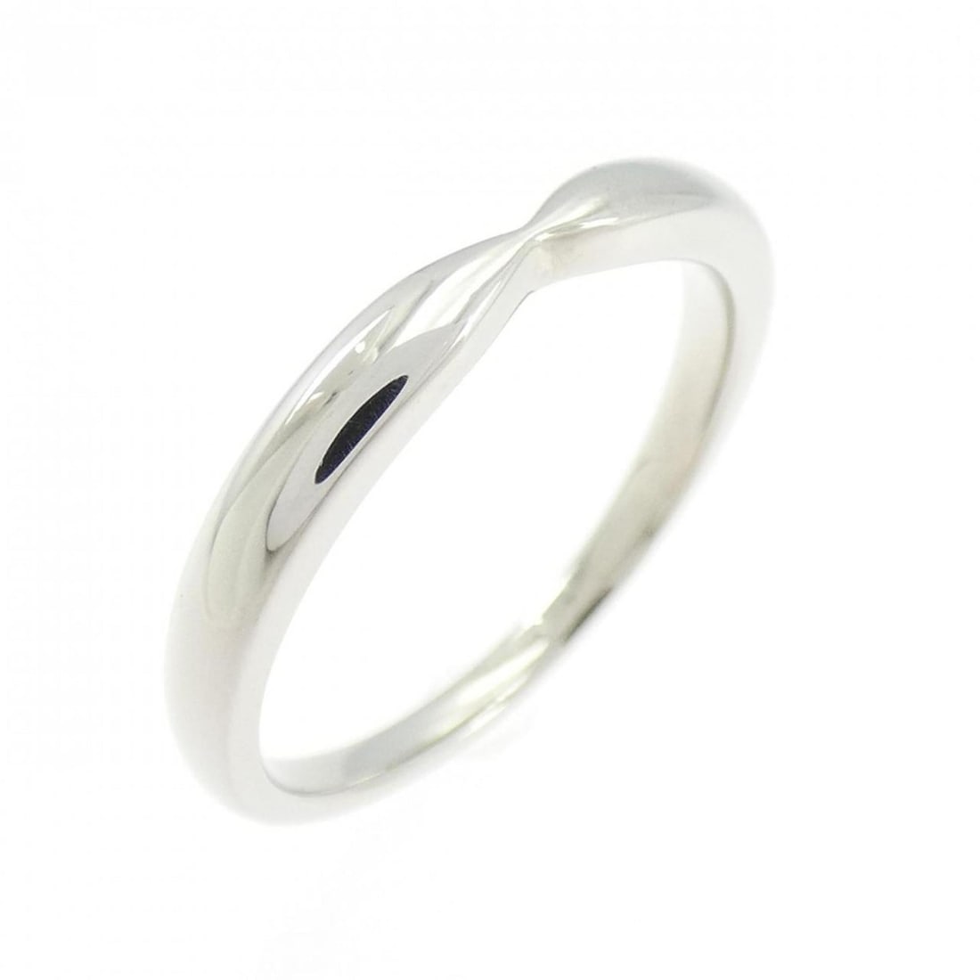 Tiffany Harmony Ring: --- Catalog ---Category: SizeJP Size: 14US Size: 7Category: DesignType: Band ringColor: PlatinumGender: WomenMaterial: Platinum 950Category: GeneralBrand: Tiffany--- Item List ---Section: ConditionRan