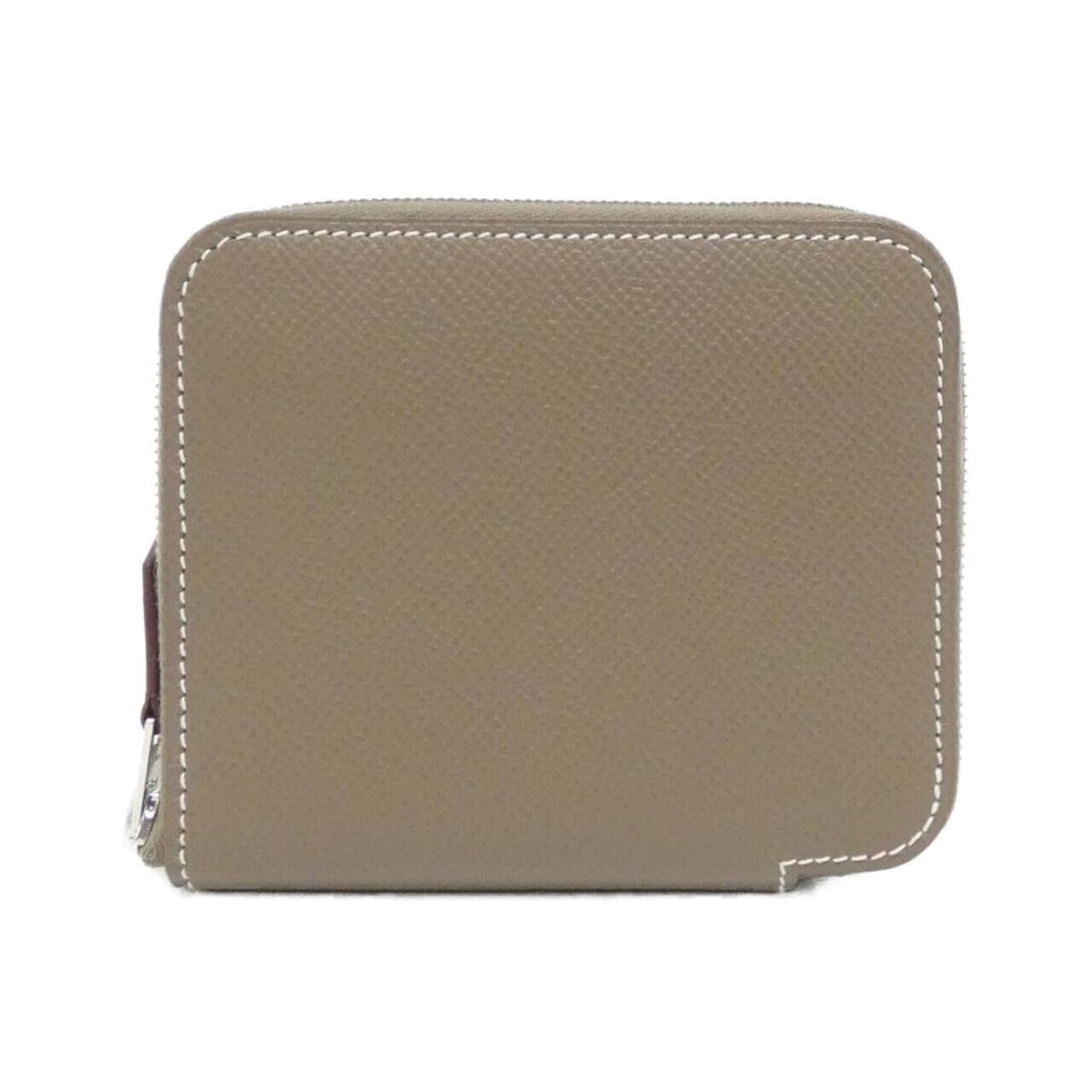 Hermes Hermès EQUATEUR Silk in Compact 077756CK Wallet: --- Catalog ---Category: SizeSize (HxWxD): 9cm x 11cm x 1.5cm / 3.54'' x 4.33'' x 0.59''Category: DesignType: Middle wallet (bi-fold)Color: Beige, Etoupe grayGender: Women,MenMaterial: Epsom leather