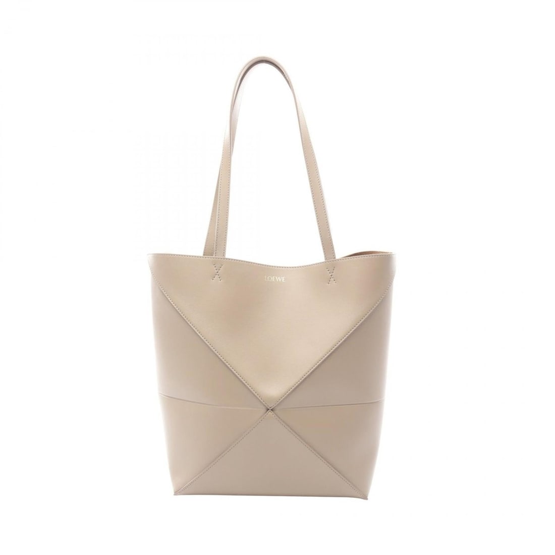 LOEWE PUZZLE TOTE MEDIUM Tote Bag, Leather, Women's, Beige, A657G50X01: --- Catalog ---Category: SizeSize (HxWxD): 32cm x 26cm x 14cm / 12.59'' x 10.23'' x 5.51''Category: DesignType: Tote bagColor: BeigeGender: WomenMaterial: Leather Category: GeneralMPN: A657G50X01Brand