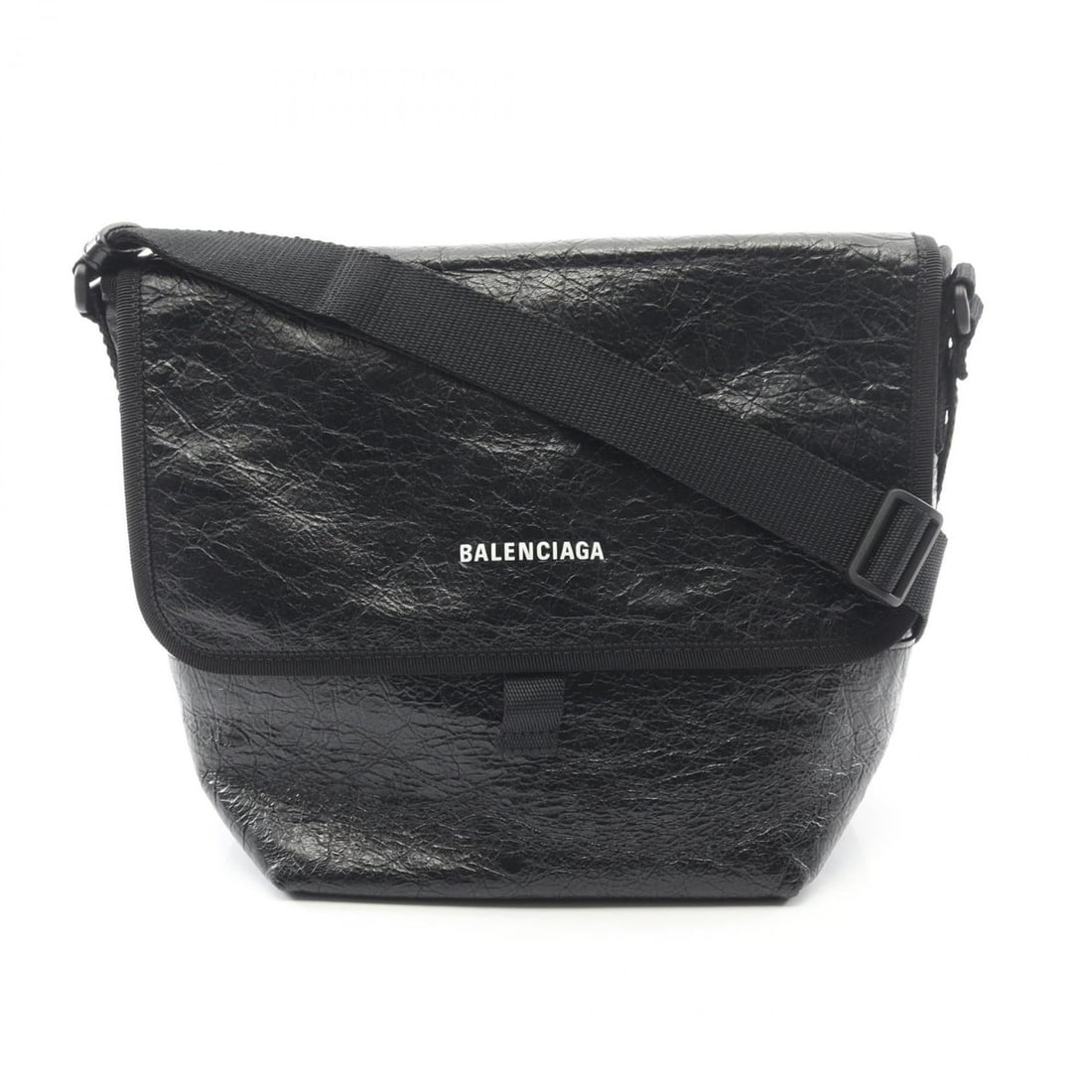Balenciaga Explorer Messenger Bag, Shoulder Leather, Men's, Black, 620259: --- Catalog ---Category: SizeSize (HxWxD): 23cm x 18cm x 13cm / 9.05'' x 7.08'' x 5.11''Category: DesignType: Messenger bag, Shoulder bagColor: BlackGender: MenMaterial: Leather Category: GeneralMPN:
