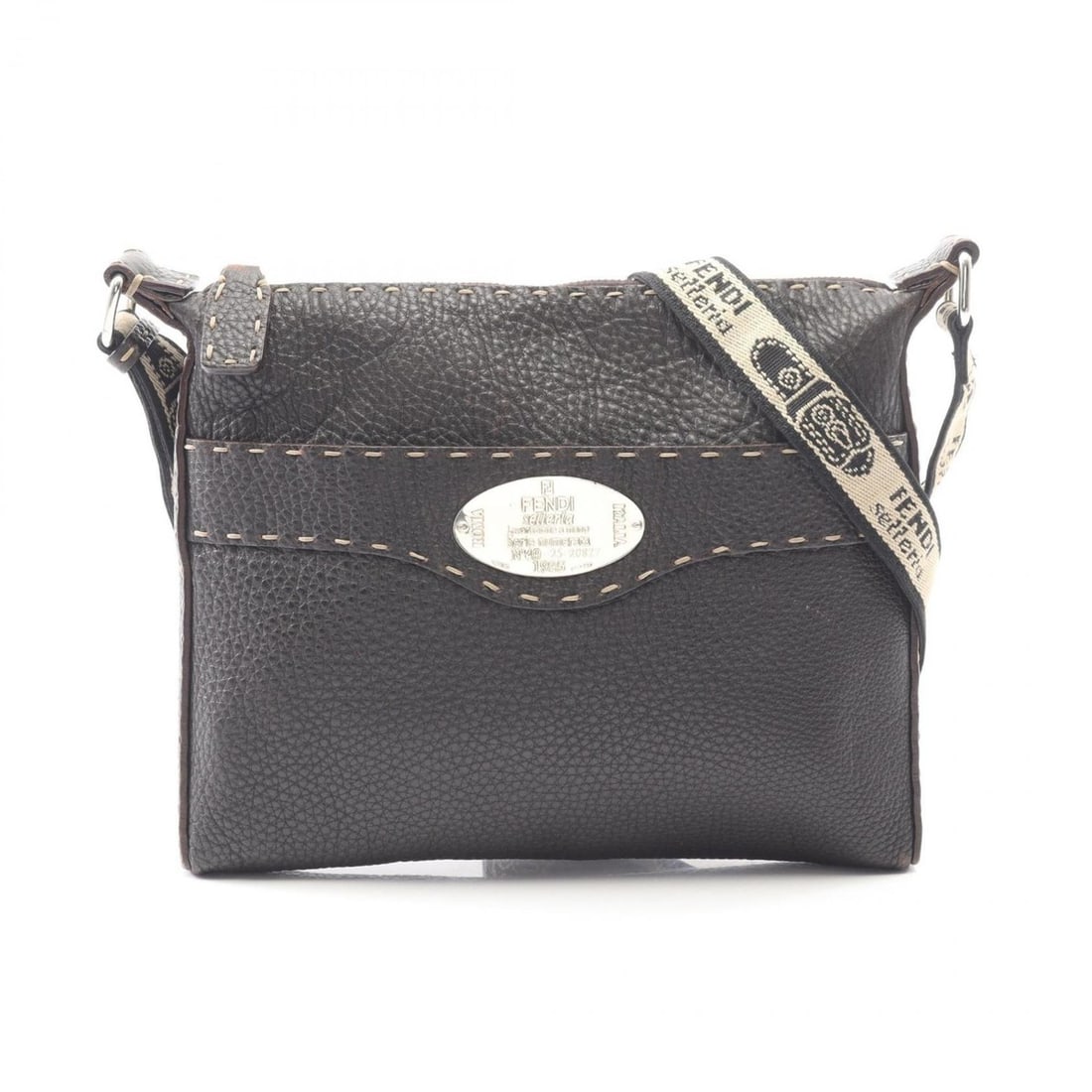 Fendi Selleria shoulder bag, leather, women's, brown: --- Catalog ---Category: SizeSize (HxWxD): 20cm x 24.5cm x 2.5cm / 7.87'' x 9.64'' x 0.98''Category: DesignType: Shoulder bagColor: BrownGender: WomenMaterial: Leather Category: GeneralBrand: Fendi---