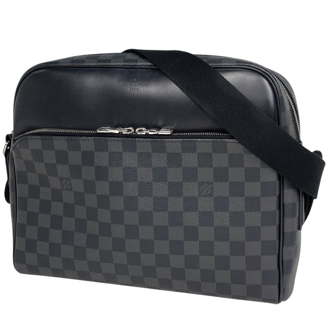 Louis Vuitton Dayton MM Shoulder Bag in Damier Graphite Black N41409 for Women: --- Catalog ---Category: SizeSize (HxWxD): 26cm x 32cm x 8.5cm / 10.23'' x 12.59'' x 3.34''Category: DesignType: Shoulder bagColor: BlackGender: WomenMaterial: Damier Graphite Category: GeneralBrand: