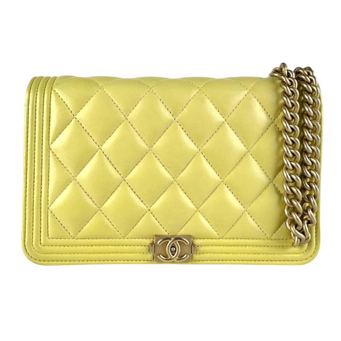 CHANEL Boy Chanel Shoulder Bag with Chain Wallet, Leather/Metal, Light Yellow, Women's, z8480: --- Catalog ---Category: SizeSize (HxWxD): 13cm x 18cm x 4cm / 5.11'' x 7.08'' x 1.57''Category: DesignType: Shoulder bagColor: YellowGender: WomenMaterial: Leather Category: GeneralBrand: ChanelCount