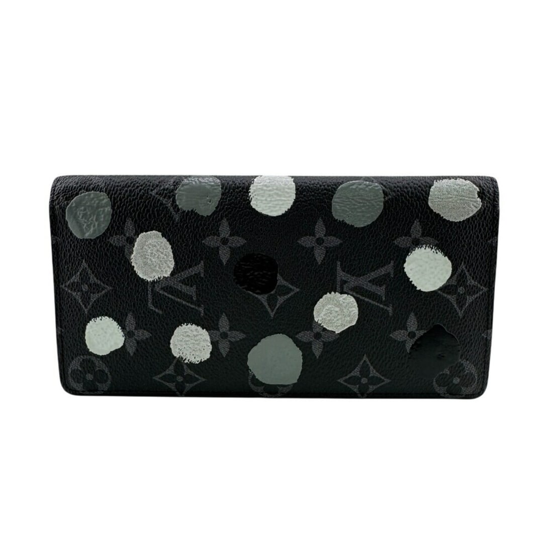 LOUIS VUITTON M81932 Portefeuille Brazza Vuitton x Yayoi Kusama Monogram Eclipse Long Wallet in: --- Catalog ---Category: SizeSize (HxWxD): 10cm x 19cm x 2cm / 3.93'' x 7.48'' x 0.78''Category: DesignColor: BlackGender: MenMaterial: Leather Category: GeneralMPN: M81932Brand: Louis Vuitton--- Item