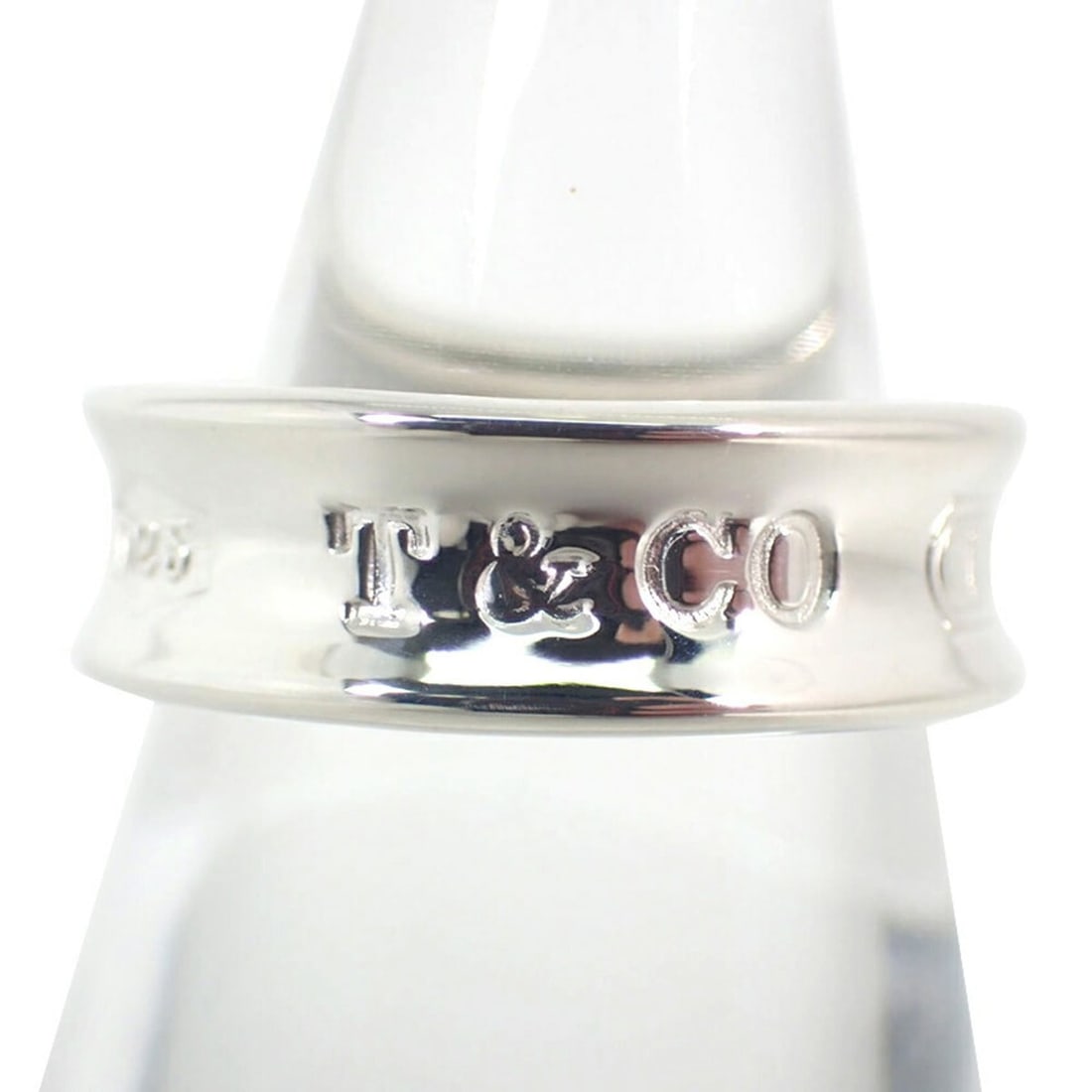 TIFFANY Tiffany Silver 925 1837 Ring Size 12.5: --- Catalog ---Category: SizeUS Size: 6.5Brand Size: 52Category: DesignType: Band ringGender: WomenMaterial: Sterling silver 925Category: GeneralBrand: Tiffany--- Item List ---Section: ConditionRankin
