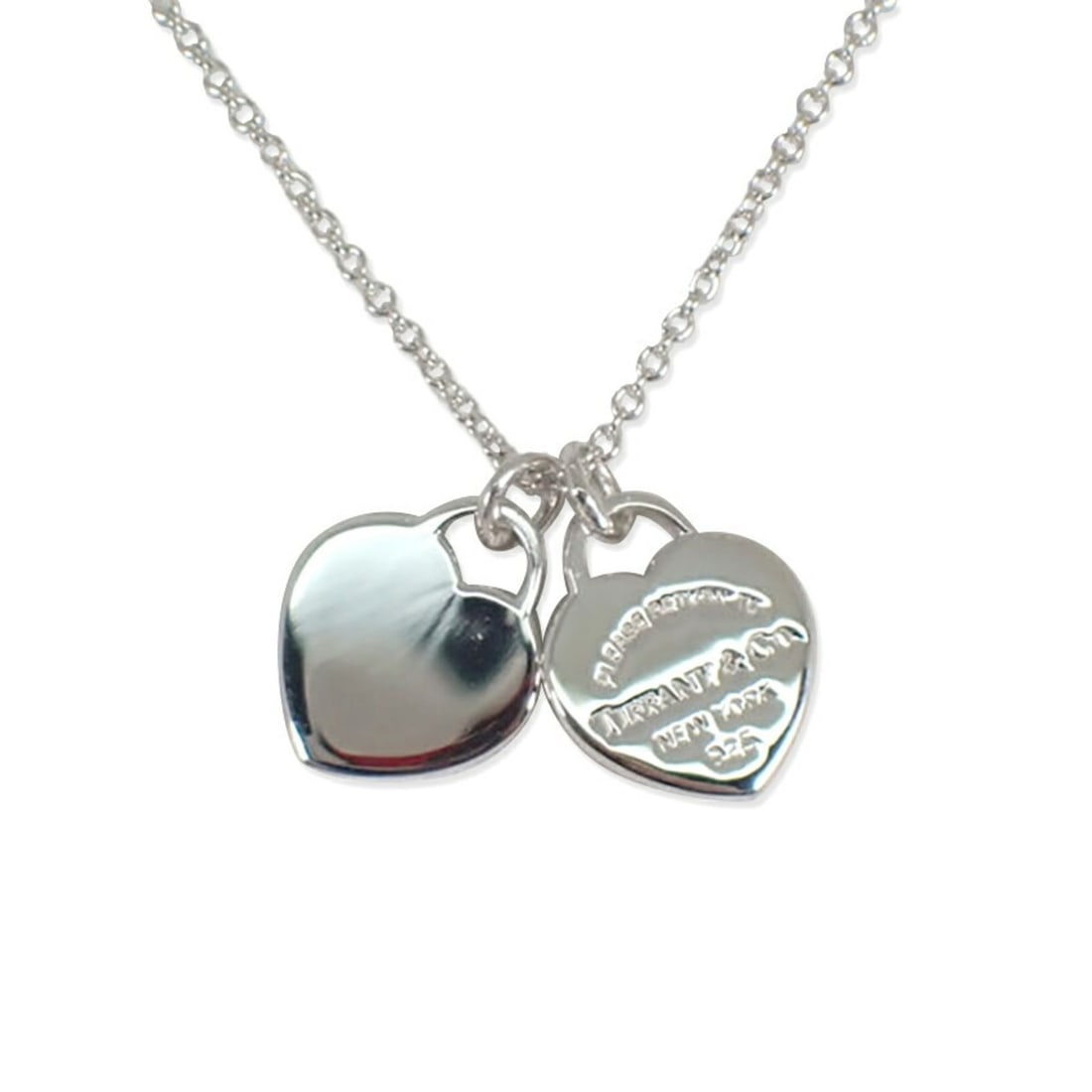 TIFFANY 925 Return to Heart Tag Pendant: --- Catalog ---Category: SizePendant Size: 11.8mm x 9.8mm / 0.46'' x 0.38''Neck Circumference: 41 cm / 16.14''Category: DesignGender: WomenMaterial: Sterling silver 925Necklace Type: