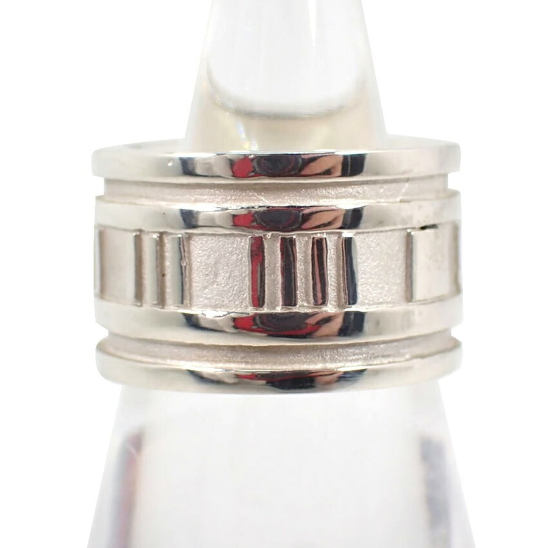 TIFFANY 925 Atlas Wide Ring, size 13.5: --- Catalog ---Category: SizeUS Size: 6.5Brand Size: 53Category: DesignType: Band ringGender: WomenMaterial: Sterling silver 925Category: GeneralBrand: Tiffany--- Item List ---Section: ConditionRankin