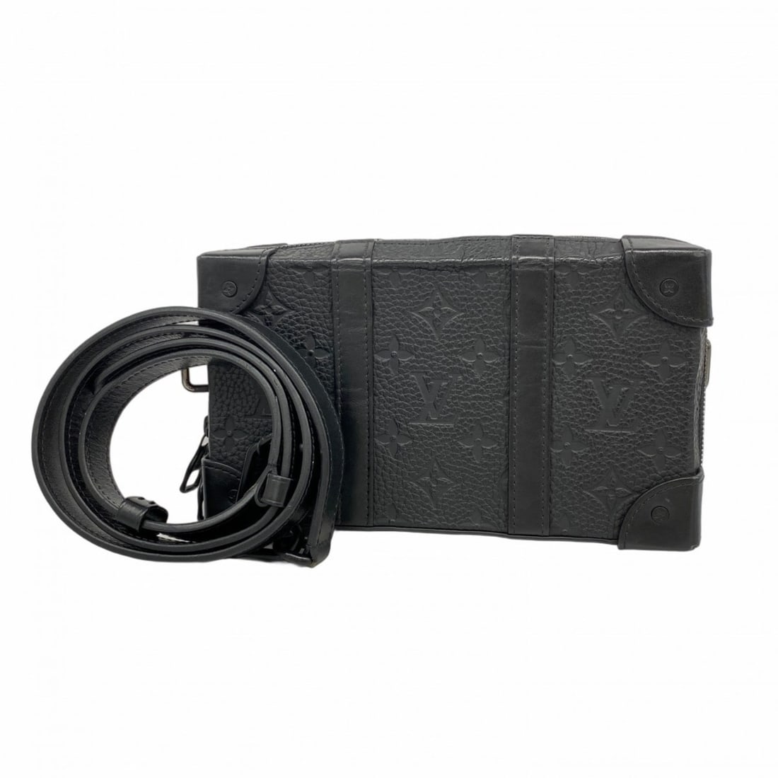 Louis Vuitton Monogram Taurillon Soft Trunk Wallet Shoulder Bag M80224 Noir Men's: --- Catalog ---Category: SizeSize (HxWxD): 12.5cm x 22.5cm x 4.5cm / 4.92'' x 8.85'' x 1.77''Category: DesignType: Shoulder bagColor: NoirGender: MenCategory: GeneralMPN: M80224Brand: Louis Vuitton---