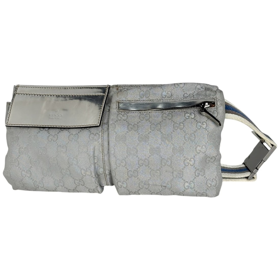 Gucci GG pattern waist bag, pouch, body bag in canvas, silver, 28566, for women: --- Catalog ---Category: SizeSize (HxWxD): 17cm x 30cm x 2.5cm / 6.69'' x 11.81'' x 0.98''Category: DesignType: Fanny pack, PouchColor: SilverGender: WomenMaterial: GG canvas , Leather Category: Gener