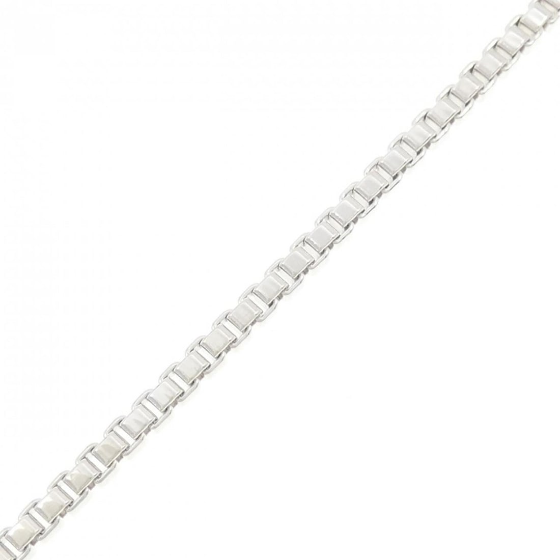 Tiffany Venetian Bracelet: --- Catalog ---Category: SizeWidth: 3.9mm / 0.15''Weight: 16.3g / 0.57oz.Total Length: 19cm / 7.48''Category: DesignType: Charm braceletGender: WomenMaterial: Silver 925Category: GeneralBrand: