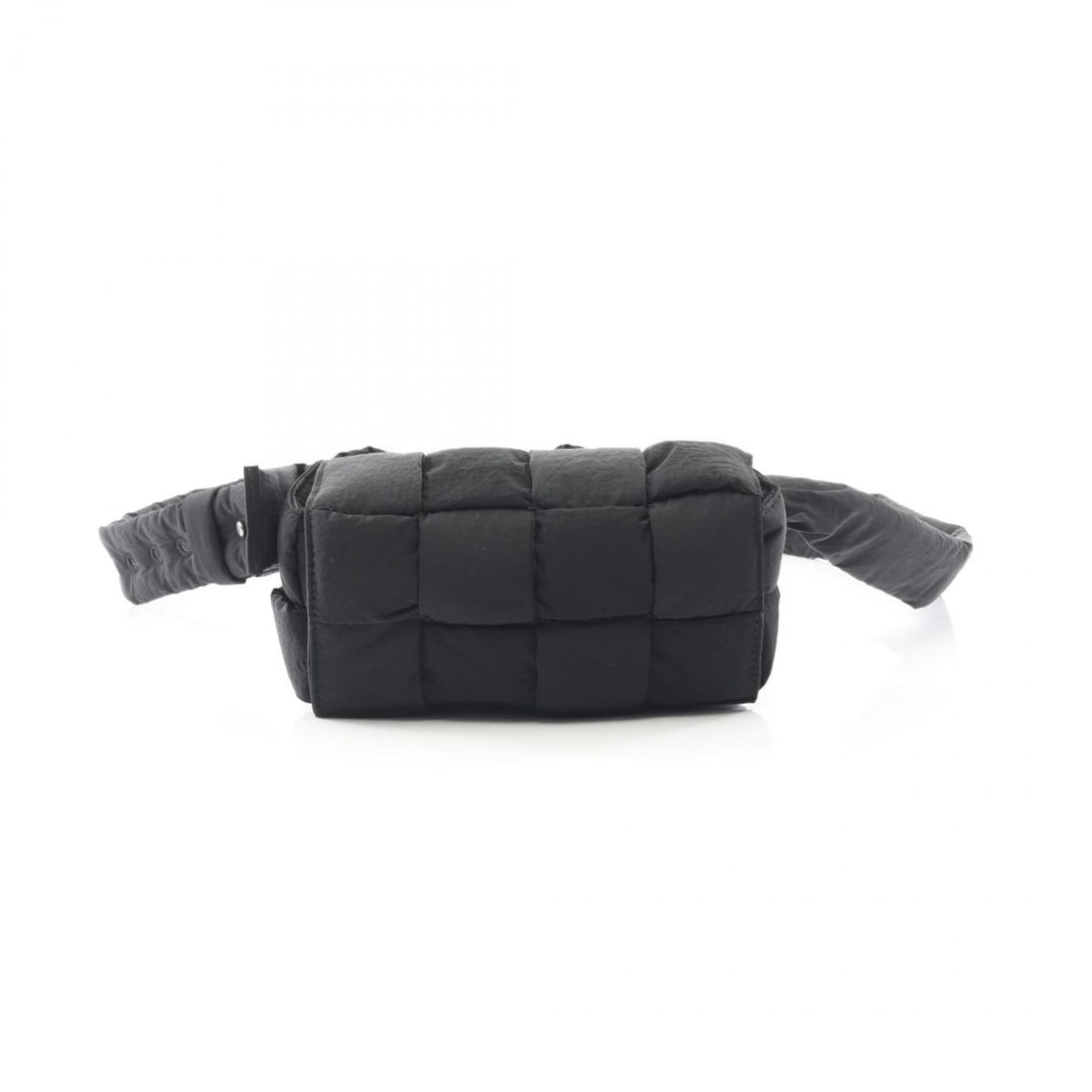 Bottega Veneta Padded Cassette Waist Bag/Body Bag, Nylon, Men's/Women's, Black, 679763 VBO80: --- Catalog ---Category: SizeSize (HxWxD): 10cm x 17cm x 4.5cm / 3.93'' x 6.69'' x 1.77''Category: DesignType: Fanny packColor: BlackGender: Women,MenMaterial: Nylon Category: GeneralMPN: 679763 VBO80