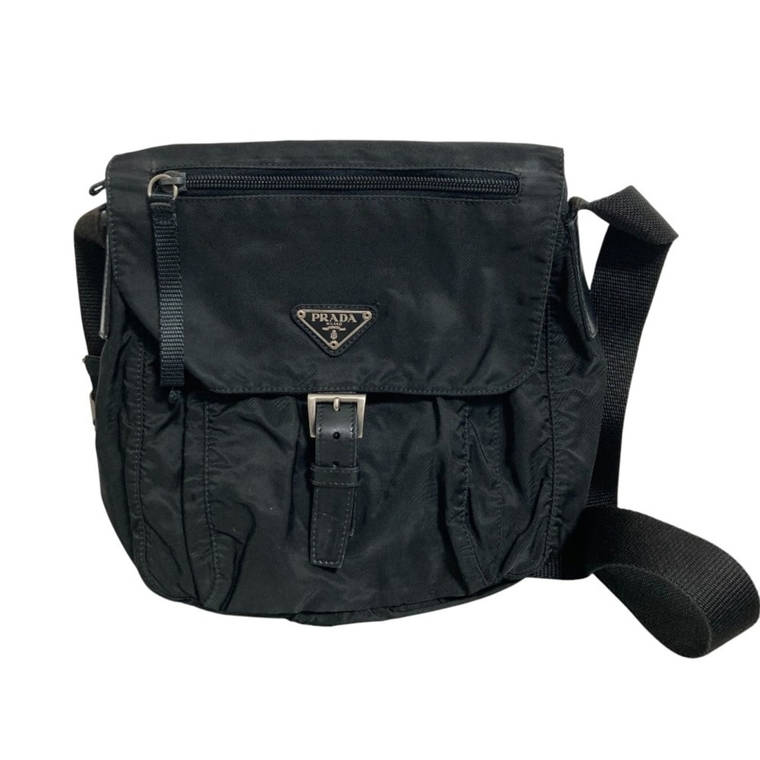 PRADA Triangle Logo Plate Nylon Shoulder Bag, Black, Women's, Lux, Pre-owned Brands: --- Catalog ---Category: SizeSize (HxWxD): 23.5cm x 21cm x 6.5cm / 9.25'' x 8.26'' x 2.55''Category: DesignType: Shoulder bagColor: BlackGender: WomenMaterial: Nylon Category: GeneralBrand: Prada--- I