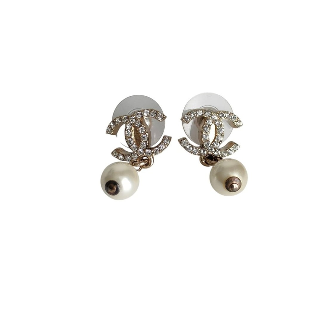 09P CHANEL Coco Mark Pearl Rhinestone Stud Earrings, Gold Color, Women's, Luxs, Used Brand Clothing: --- Catalog ---Category: SizeSize (HxWxD): 25.00mm x 12.00mm / 0.98'' x 0.47''Category: DesignType: Stud earringsColor: Gold, WhiteGender: WomenCategory: GeneralBrand: Chanel--- Item List ---Section: