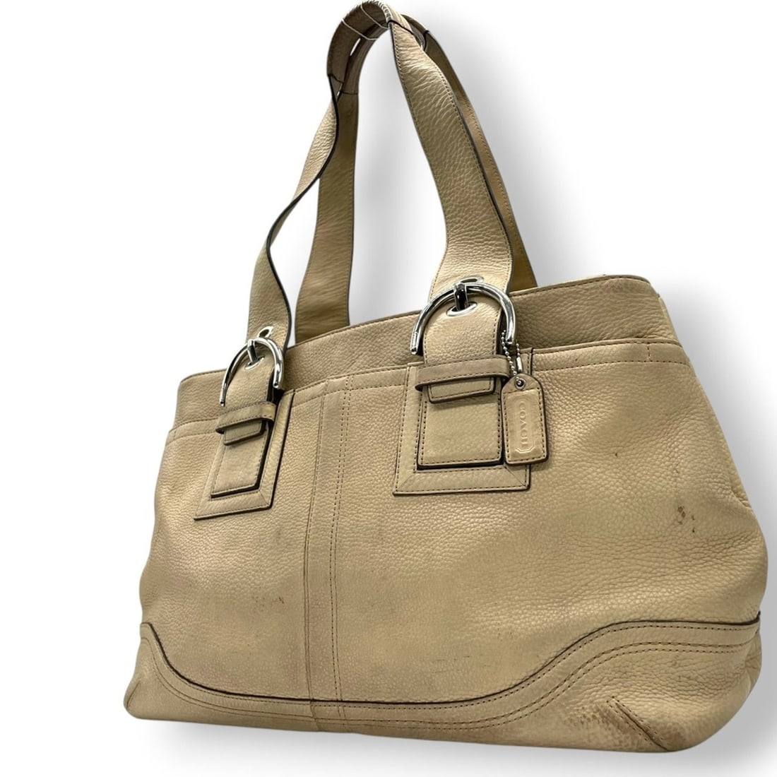 Coach Hamptons Weekend Leather Tote Bag/Shoulder Bag, Beige/Ivory, 10912, Gathered, Women's, Size 60: --- Catalog ---Category: SizeSize (HxWxD): 25cm x 42cm x 15cm / 9.84'' x 16.53'' x 5.9''Category: DesignType: Shoulder bagColor: Beige, IvoryGender: WomenMaterial: Leather Category: GeneralMPN: 10912B