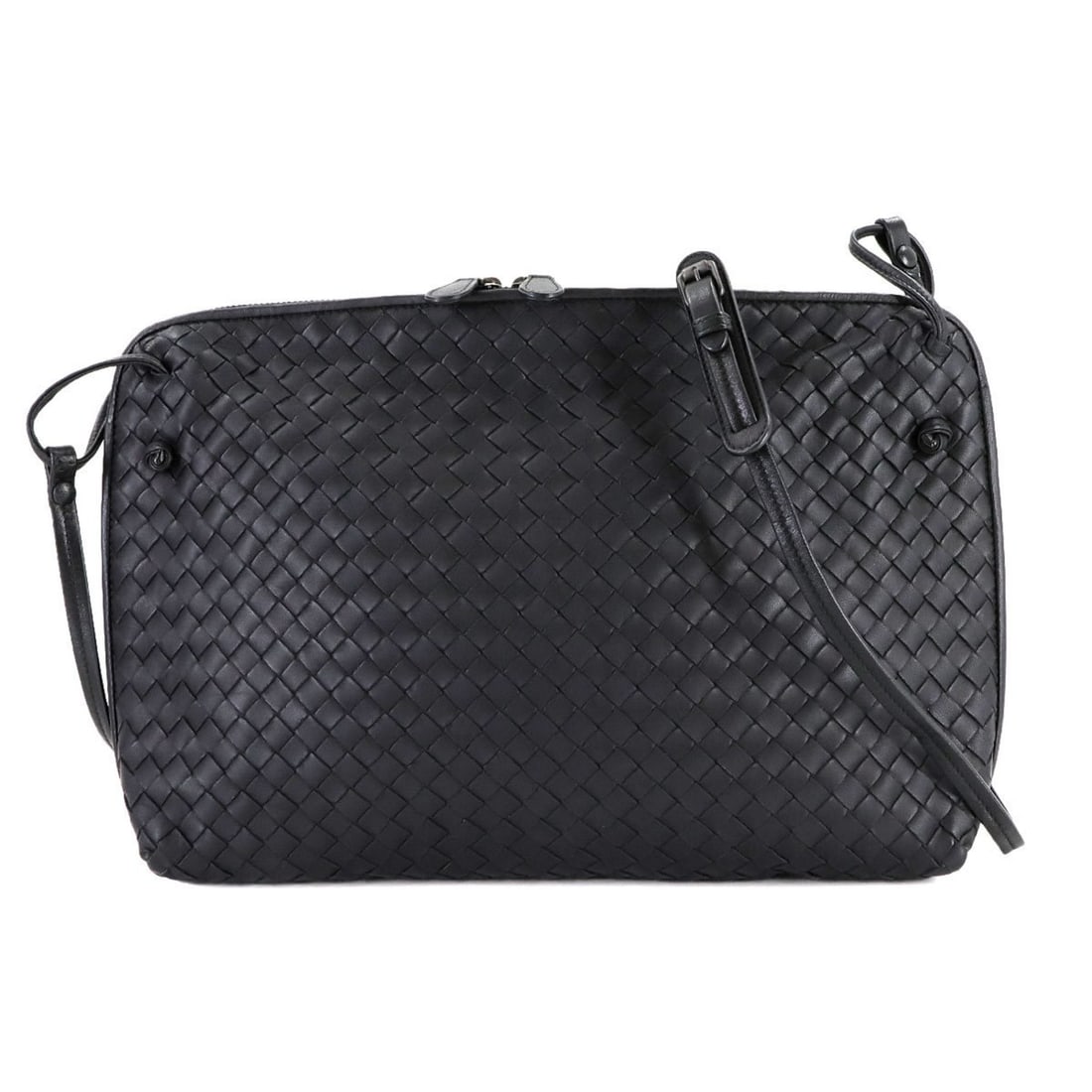 Bottega Veneta Intrecciato Nodini Shoulder Bag in Black Leather: --- Catalog ---Category: SizeSize (HxWxD): 23cm x 36.5cm x 6cm / 9.05'' x 14.37'' x 2.36''Category: DesignType: Shoulder bagColor: BlackGender: WomenMaterial: Intrecciato Category: GeneralBrand: Botte