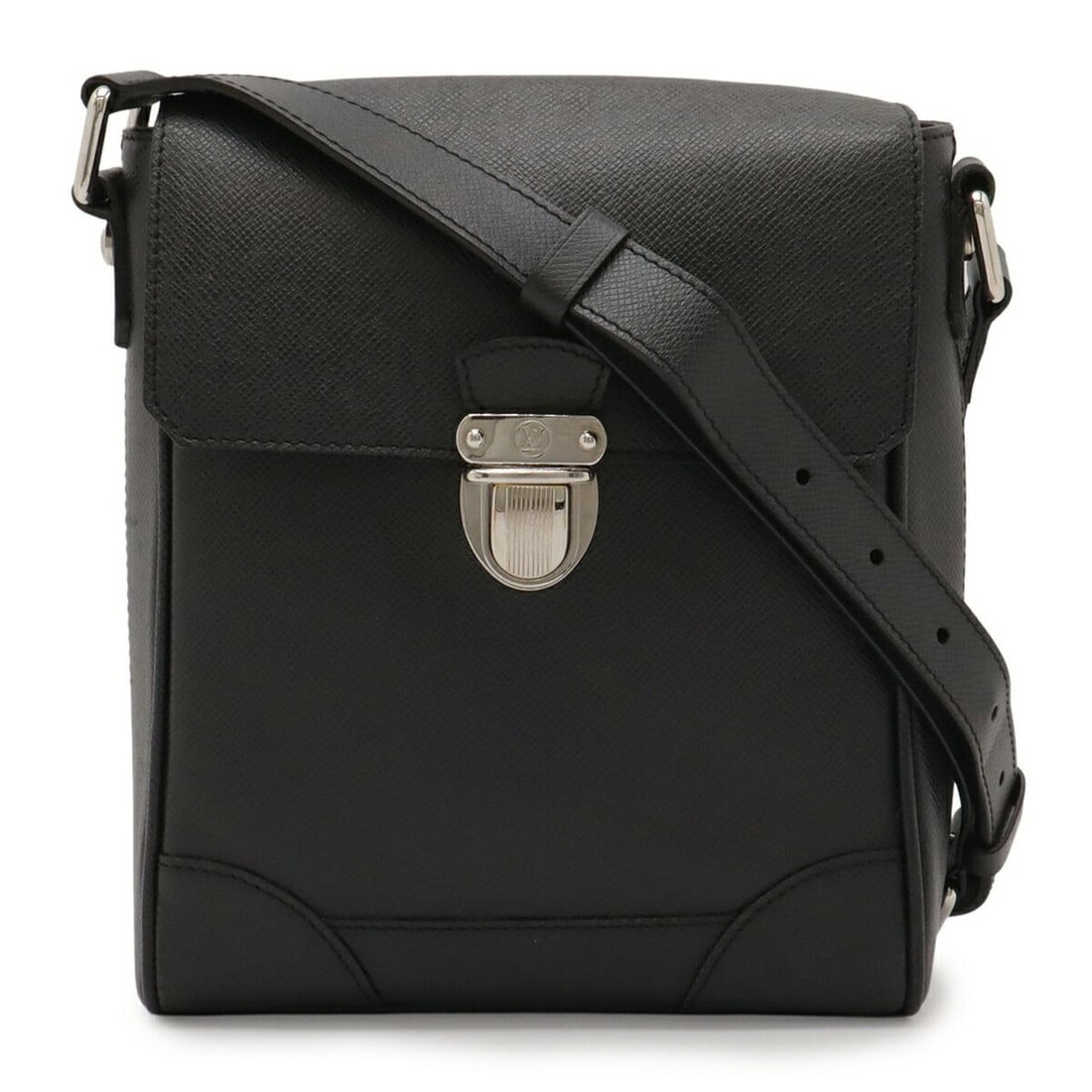 LOUIS VUITTON Taiga Luca Shoulder Bag in Leather, Ardoise Black, M31192: --- Catalog ---Category: SizeSize (HxWxD): 26cm x 21cm x 7.5cm / 10.23'' x 8.26'' x 2.95''Category: DesignType: Shoulder bagColor: ArdoiseGender: Women,MenMaterial: Taiga leather , Leather Category: G