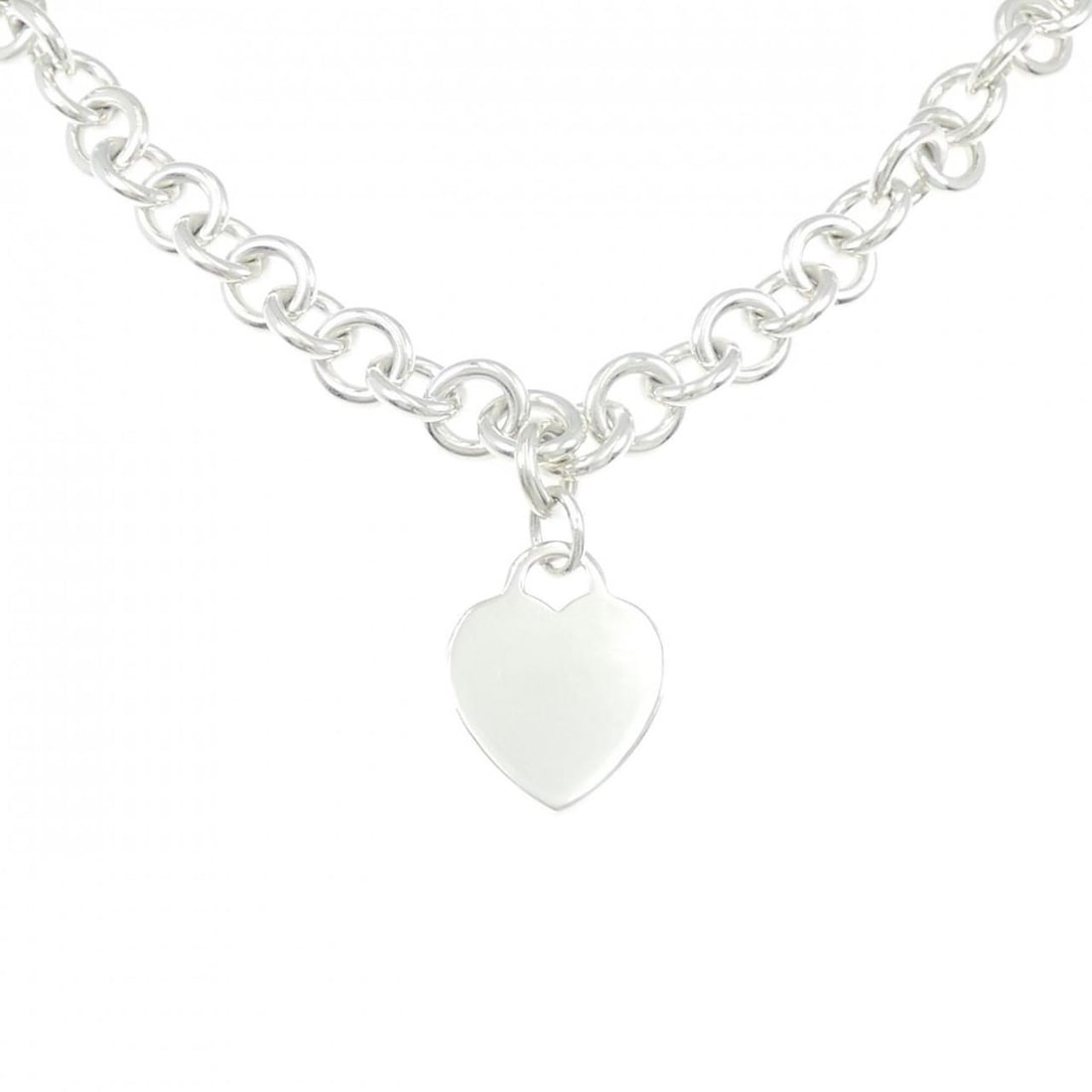 Tiffany heart tag necklace: --- Catalog ---Category: SizePendant Size: 39.5mm x 20.6mm / 1.55'' x 0.81''Neck Circumference: 40 cm / 15.74''Category: DesignColor: SilverGender: WomenMaterial: Silver 925Pendant Type: