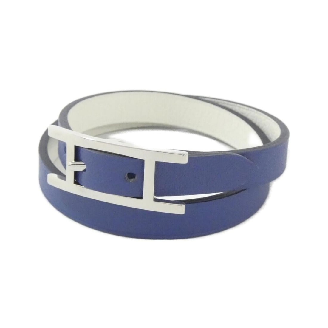 Hermes Hermès B-Api Double Tour 064647CK Bracelet: --- Catalog ---Category: SizeLength: 31cm - 33cm / 12.2'' - 12.99''Category: DesignType: Charm braceletColor: Blue, WhiteGender: Women,MenMaterial: Swift leatherCategory: GeneralMPN: 064647CKBrand: He