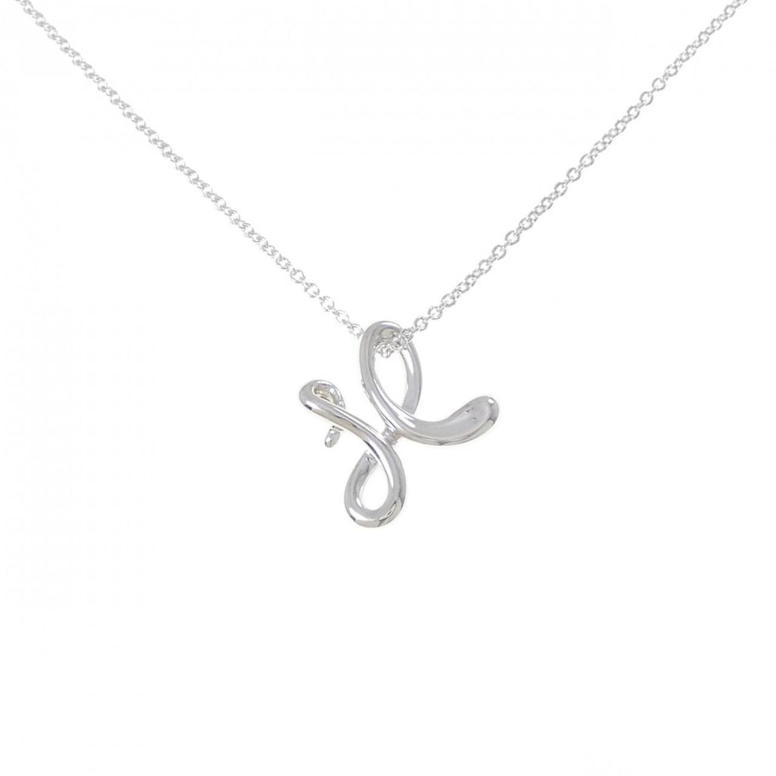 Tiffany Alphabet Necklace: --- Catalog ---Category: SizePendant Size: 20mm x 20mm / 0.78'' x 0.78''Neck Circumference: 46 cm / 18.11''Category: DesignColor: SilverGender: WomenMaterial: Silver 925Pendant Type: PendantNecklace