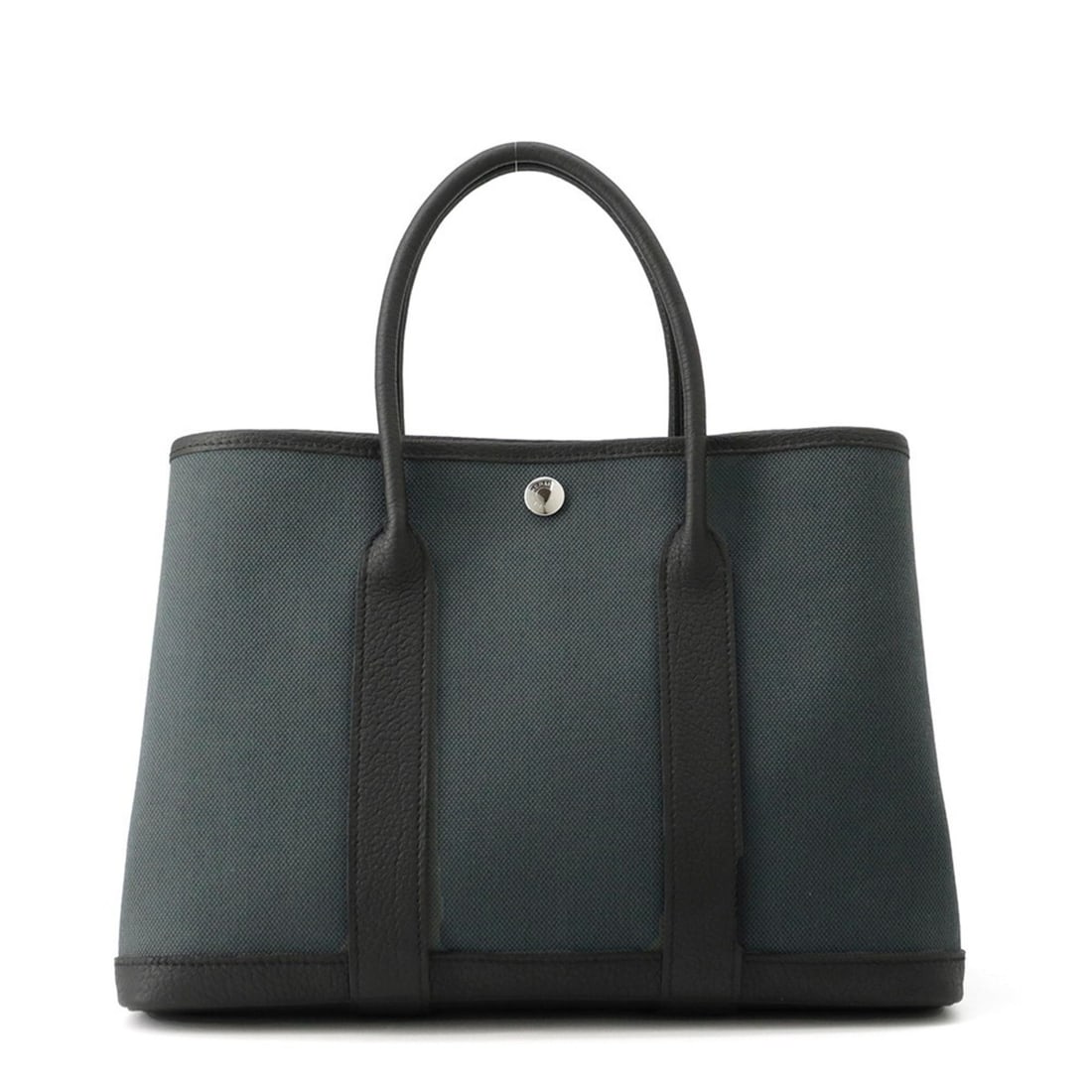 Hermes Hermès Garden TPM Tote Bag, Vert Mangrove/Black/Toile Militaire/Negonda, K Stamp: --- Catalog ---Category: SizeWeight: 380g / 13.4oz.Size (HxWxD): 21cm x 30cm x 13cm / 8.26'' x 11.81'' x 5.11''Category: DesignType: Tote bagColor: Black, VertGender: WomenMaterial: Negonda leather Ha