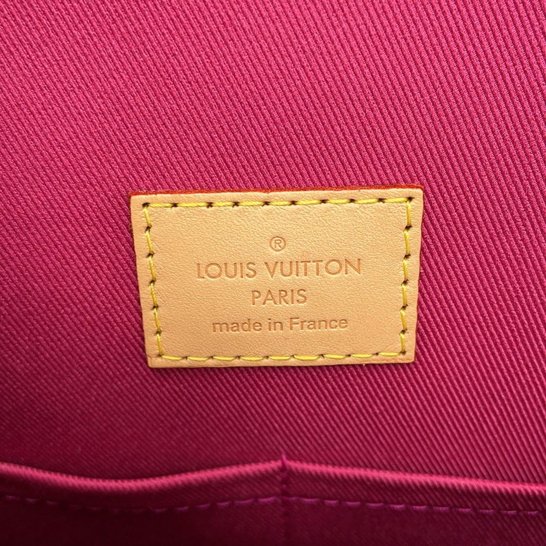 Van Cleef & Arpels Romance Ring - 17