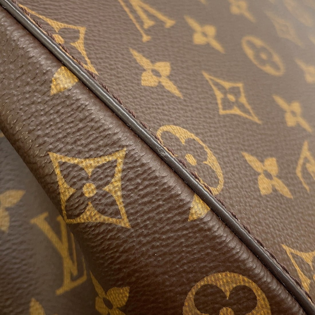 Van Cleef & Arpels Romance Ring - 8