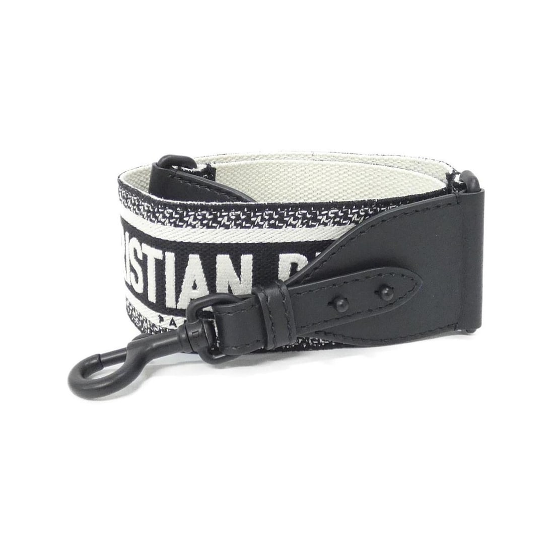 Christian Dior S8540SBTN Strap: --- Catalog ---Category: SizeHandle/Strap Length: 93cm / 36.61''Category: DesignType: StrapColor: BlackGender: Women,MenMaterial: CanvasCategory: GeneralMPN: S8540SBTNBrand: Christian Dior--- Item