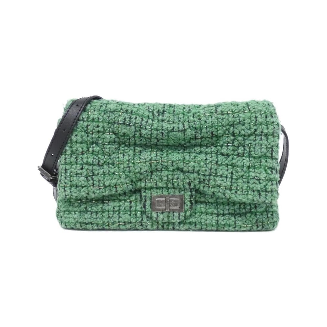Chanel 47690 Shoulder Bag: --- Catalog ---Category: SizeSize (HxWxD): 20cm x 31cm x 8cm / 7.87'' x 12.2'' x 3.14''Category: DesignType: Shoulder bagColor: GreenGender: WomenMaterial: Tweed Category: GeneralMPN: 47690Brand: Chan