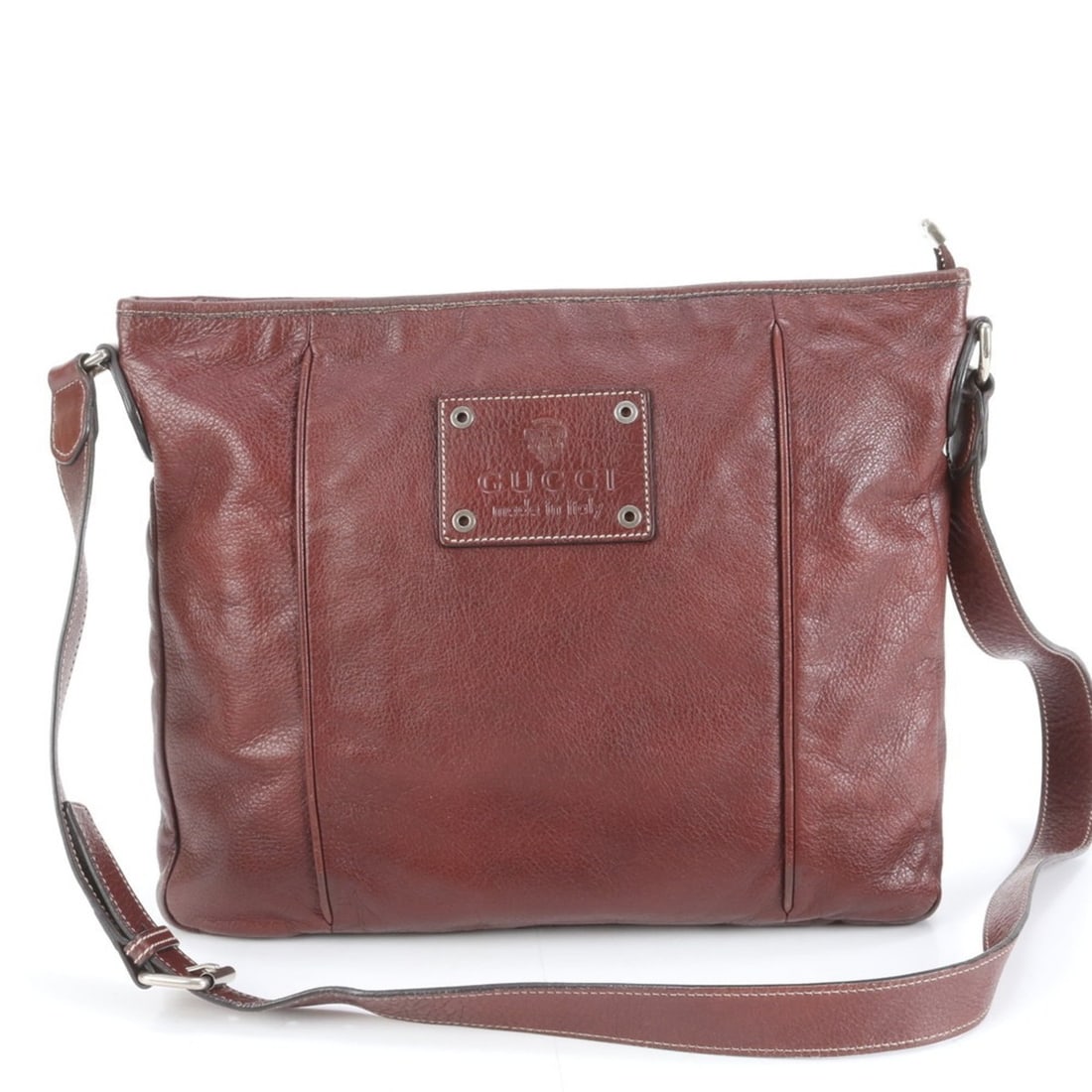 Gucci Leather Messenger Shoulder Bag Brown Men's: --- Catalog ---Category: SizeSize (HxWxD): 28cm x 35cm x 3cm / 11.02'' x 13.77'' x 1.18''Strap Length: 115cm / 45.27''Category: DesignType: Shoulder bagColor: BrownGender: MenMaterial: Leather Categor