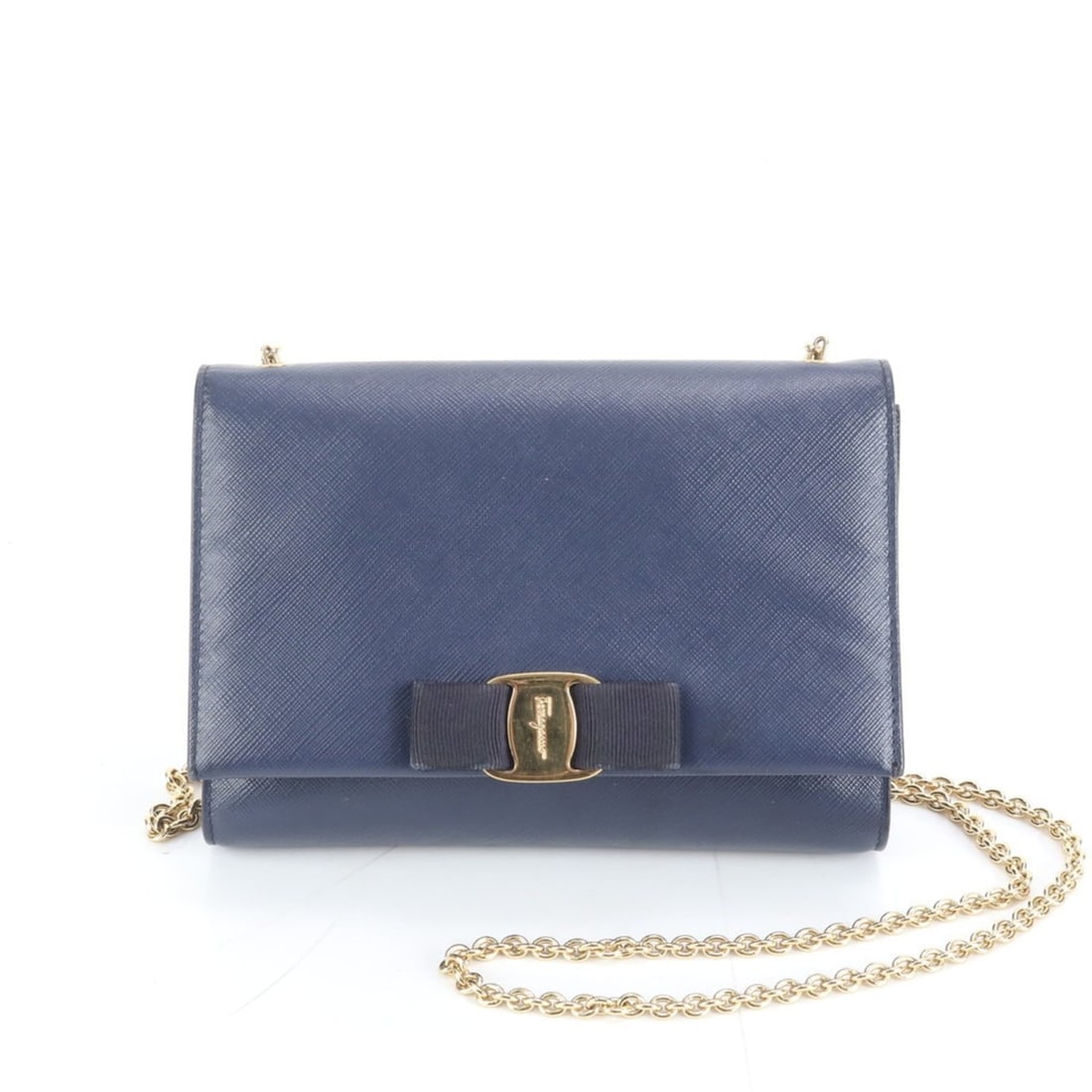 Salvatore Ferragamo Vara Ribbon Chain Leather Shoulder Bag/Crossbody Bag for Women: --- Catalog ---Category: SizeSize (HxWxD): 13cm x 18cm x 4cm / 5.11'' x 7.08'' x 1.57''Category: DesignType: Shoulder bagColor: BlueGender: WomenMaterial: Leather Category: GeneralBrand: Salvatore Fer