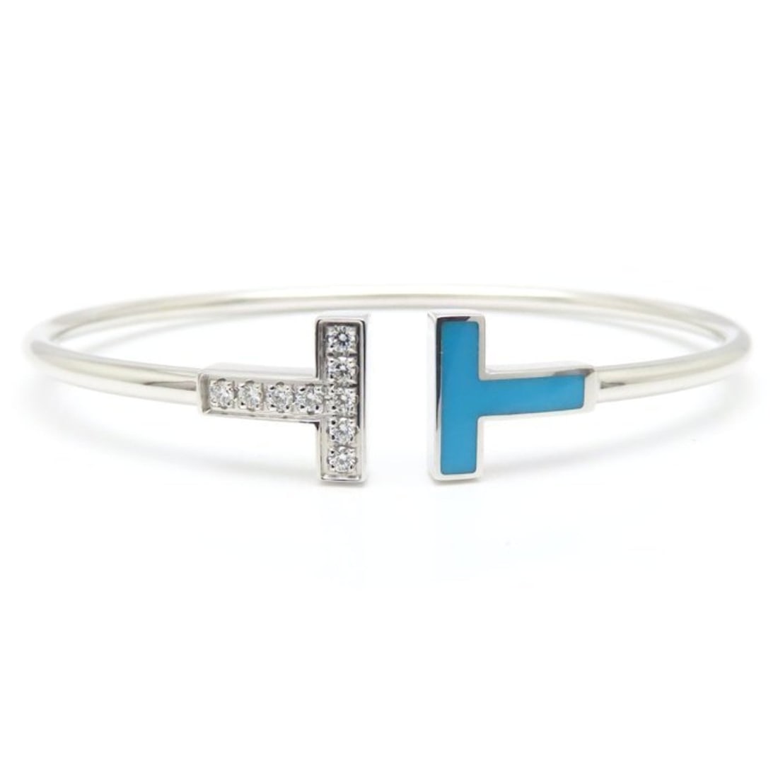 TIFFANY & Co. Tiffany T-Wire Bangle, Turquoise and Diamond, 18K White Gold, Women's, 294961: --- Catalog ---Category: SizeLength: 16cm / 6.29''Category: DesignType: BangleColor: White goldGender: WomenMaterial: White gold (18K)Category: GeneralBrand: Tiffany--- Item List ---Section: Condition