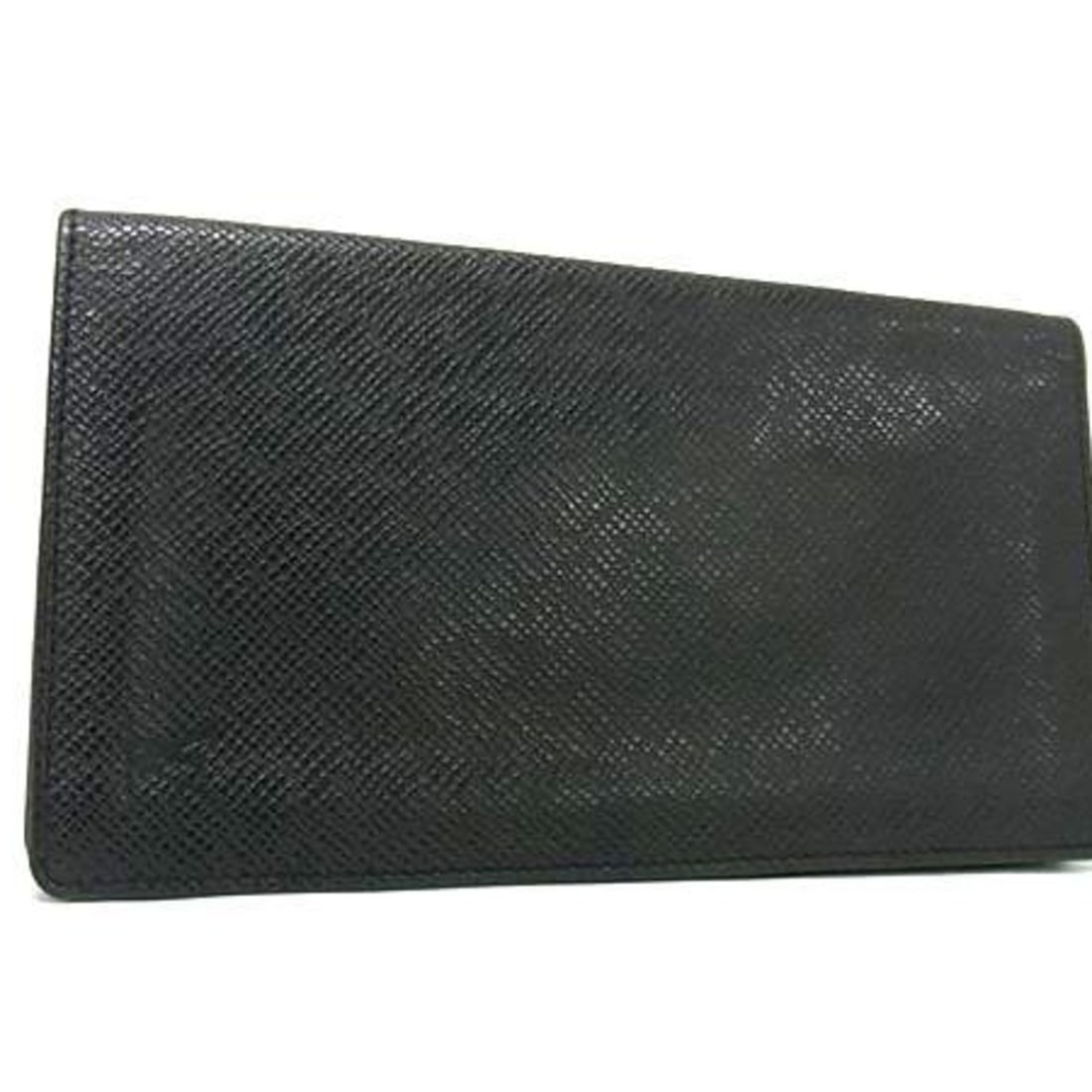 LOUIS VUITTON Louis Vuitton Porte Carte Credit Wallet M31002 Ardoise (Black) Taiga Men's Bifold Long: --- Catalog ---Category: SizeSize (HxWxD): 18cm x 10cm x 1cm / 7.08'' x 3.93'' x 0.39''Category: DesignType: Long wallet (bi-fold)Color: Ardoise, BlackGender: MenMaterial: Taiga leather Category: Gene