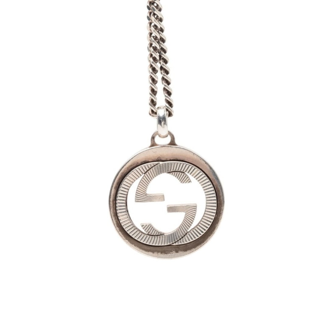 Gucci Interlocking G Necklace in SV925 Silver for Women: --- Catalog ---Category: SizePendant Size: 22.8mm x 22.8mm / 0.89'' x 0.89''Neck Circumference: 55 cm / 21.65''Category: DesignGender: WomenMaterial: Silver, Silver 925Necklace Type: NecklaceCategory: