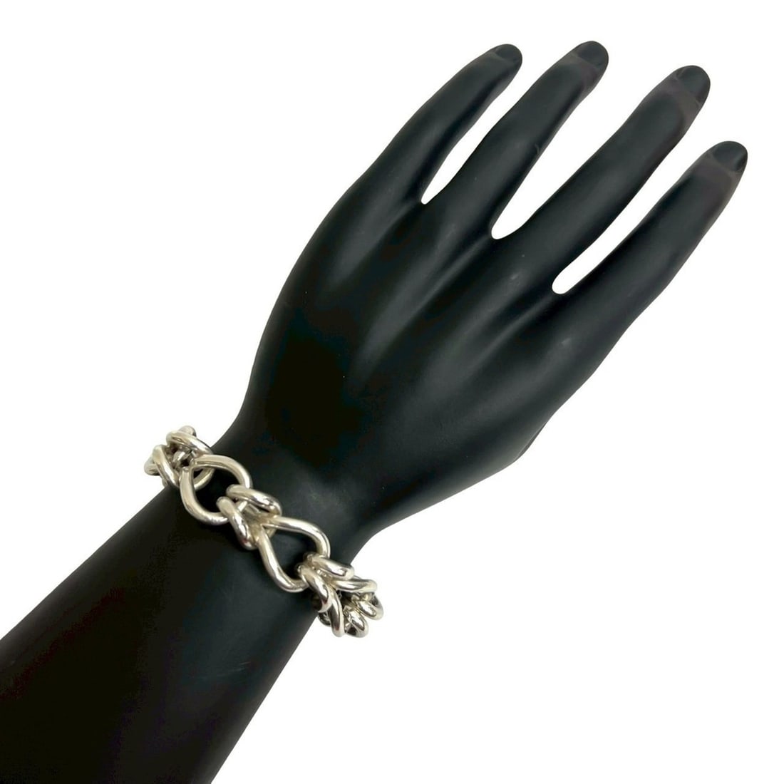 HERMES 925 Sterling Silver Bracelet Chain Bangle 25567: --- Catalog ---Category: SizeLength: 23cm / 9.05''Category: DesignType: Charm braceletColor: SilverGender: WomenMaterial: Silver 925Category: GeneralBrand: Hermes--- Item List ---Section: ConditionRan