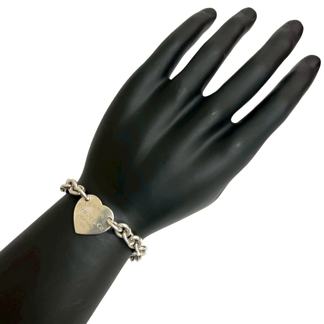 TIFFANY & Co. Tiffany Return to Heart Logo Plate Silver 925 Chain Bracelet Bangle 14473: --- Catalog ---Category: SizeLength: 19.5cm / 7.67''Category: DesignType: Charm braceletColor: SilverGender: WomenMaterial: Silver 925Category: GeneralBrand: Tiffany--- Item List ---Section: Condition