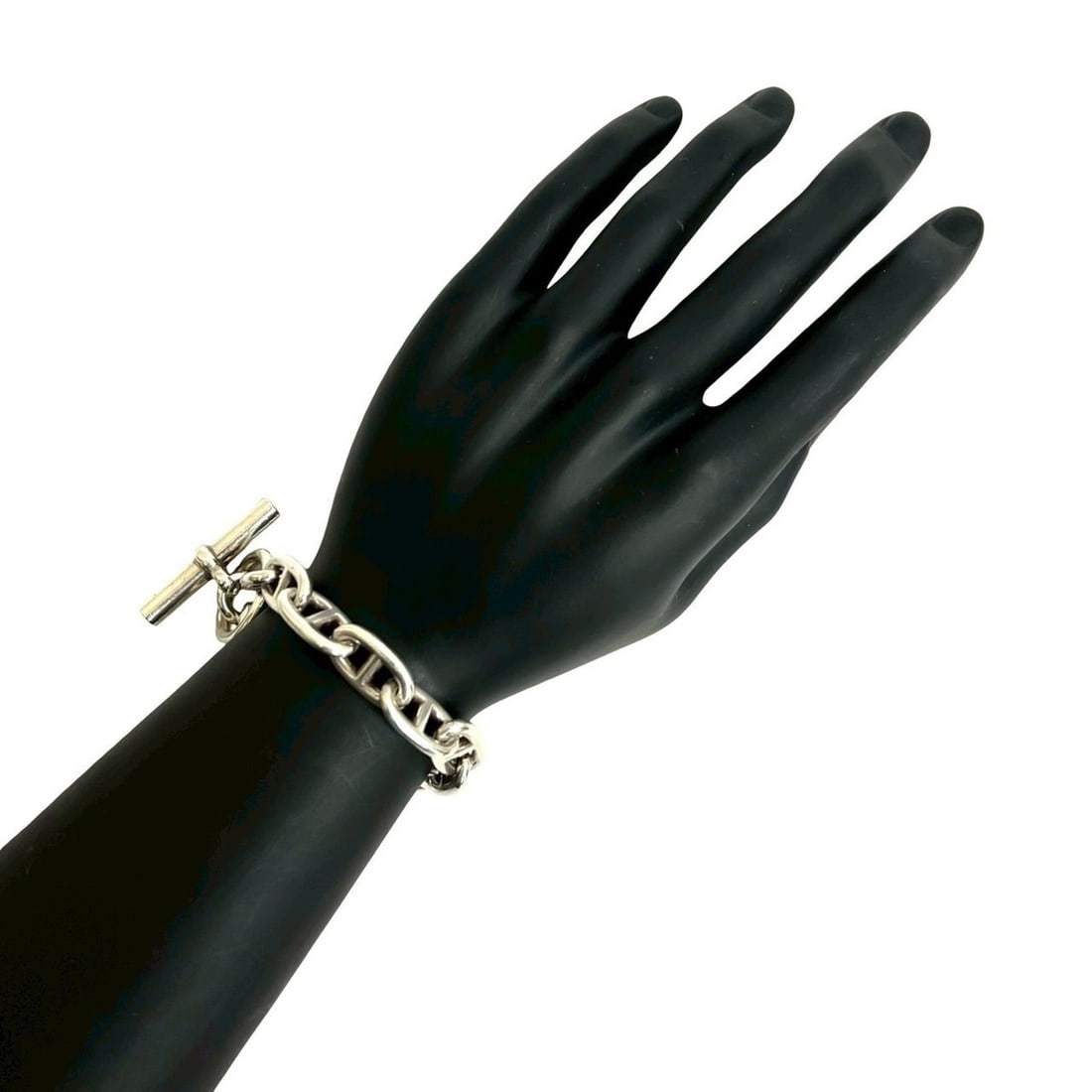 HERMES Chaine d'Ancre GM 13-link Margiela-era sterling silver 925 chain bracelet, 45243: --- Catalog ---Category: SizeLength: 22cm / 8.66''Category: DesignType: Charm braceletColor: SilverGender: WomenMaterial: Silver 925Category: GeneralBrand: Hermes--- Item List ---Section: ConditionRan