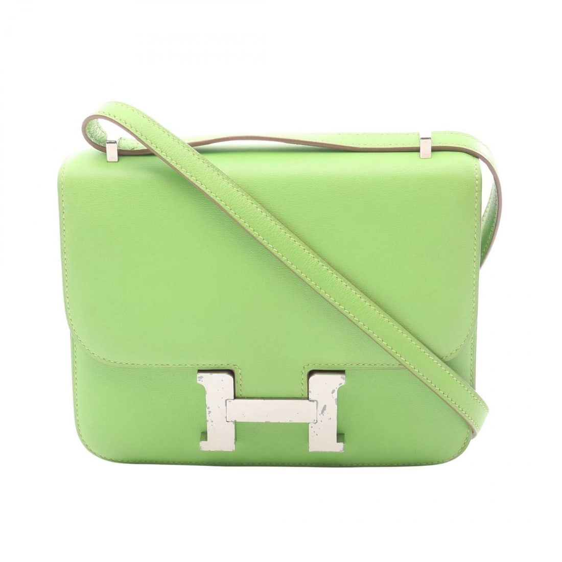 Hermes Hermès Constance 3 Mini Shoulder Bag in Calfskin Leather (Swift Leather) for Women, Green: --- Catalog ---Category: SizeSize (HxWxD): 15cm x 18cm x 3cm / 5.9'' x 7.08'' x 1.18''Category: DesignType: Shoulder bagColor: Green, KiwiGender: WomenMaterial: Swift leather , Leather Hardware Color: